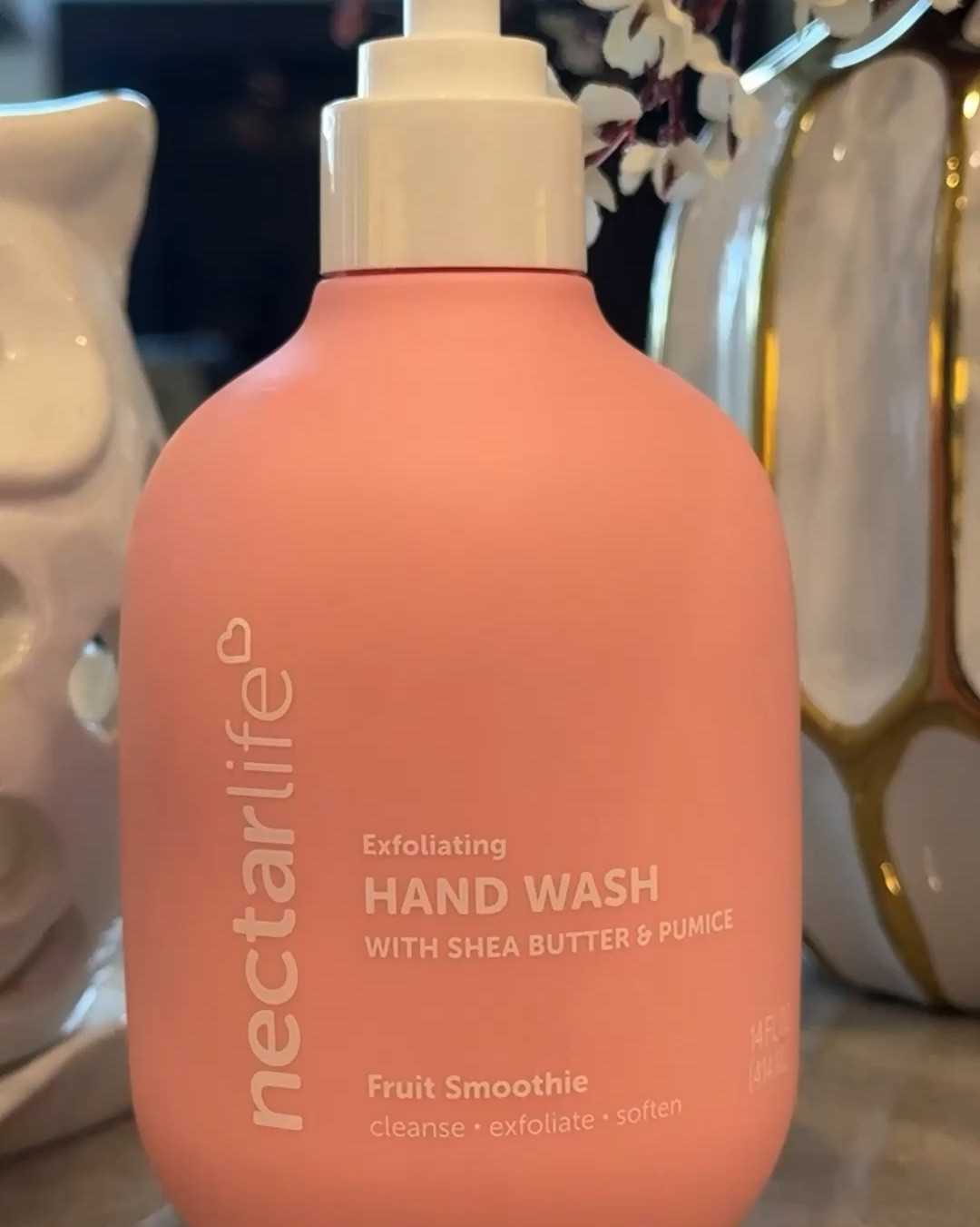 A must have for your kitchen or bathroom. The best exfoliating and foaming hand soap. Smells amazing too. 

Nectar Bath treats 
Hand soap
Self care
Hand care


#selfcareproducts #nectarbath #bathandbody

#LTKfindsunder50 #LTKhome #LTKVideo