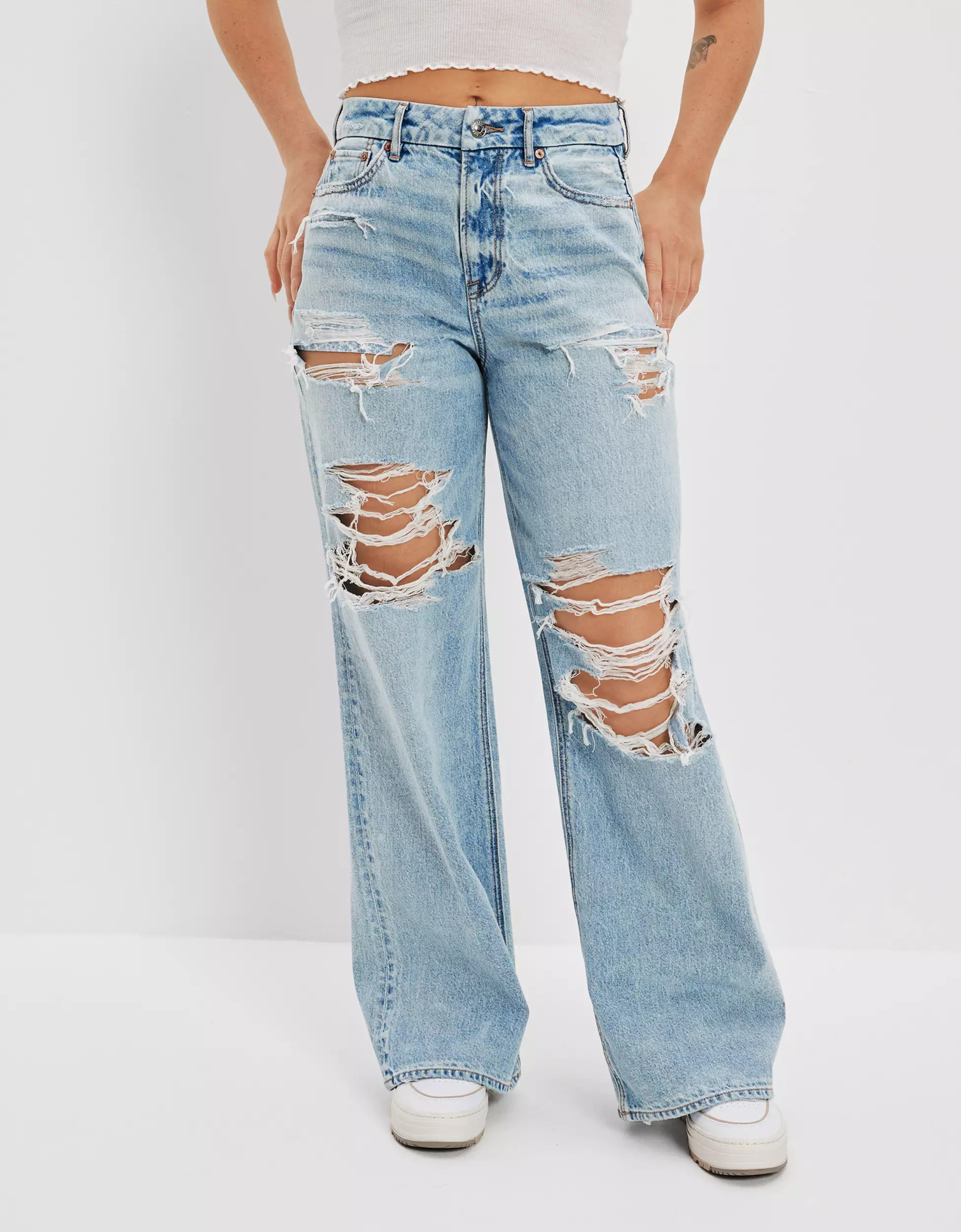 AE Strigid Ripped Curvy Super High-Waisted Baggy Wide-Leg Jean | American Eagle Outfitters (US & CA)