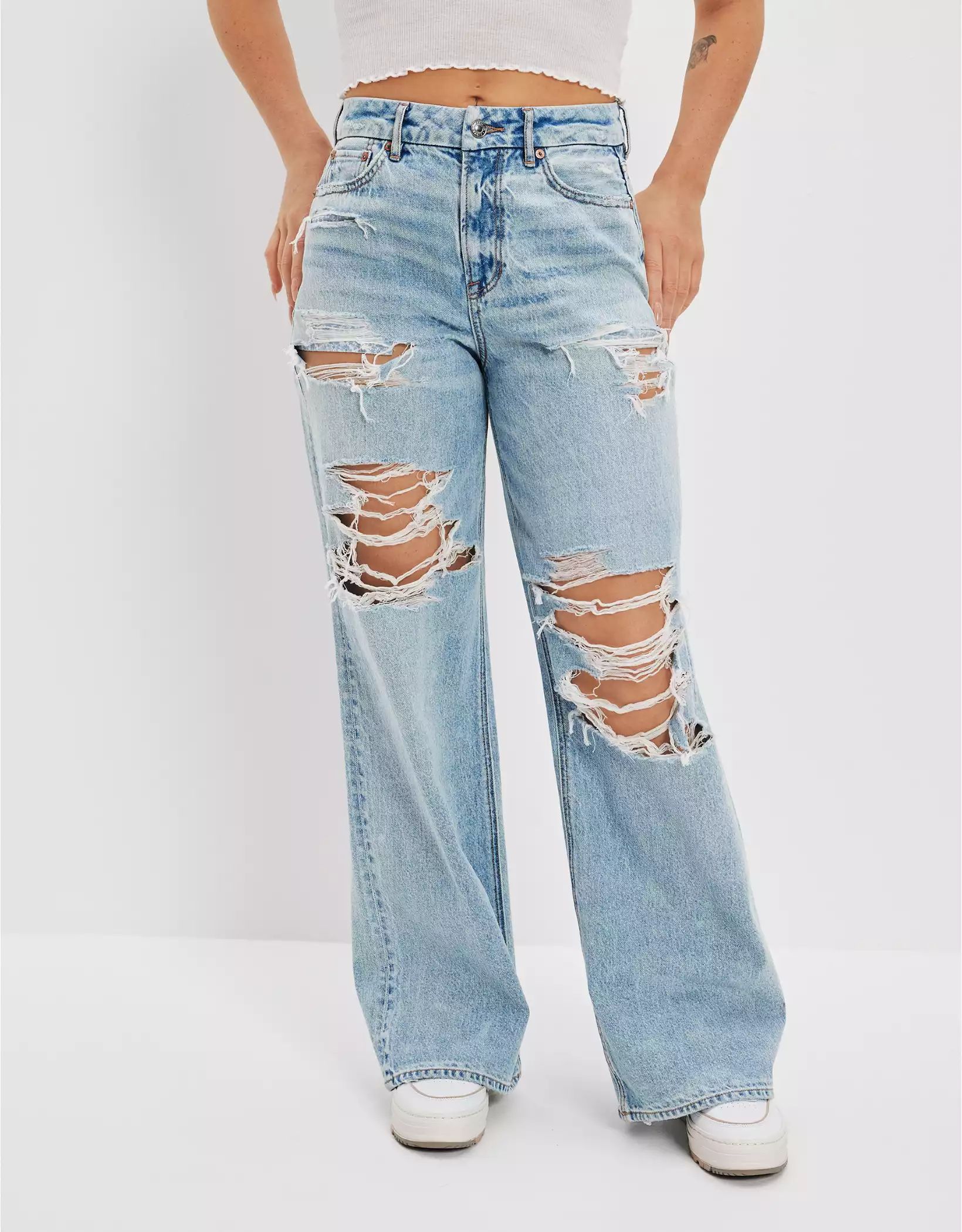 AE Strigid Ripped Curvy Super High-Waisted Baggy Wide-Leg Jean | American Eagle Outfitters (US & CA)