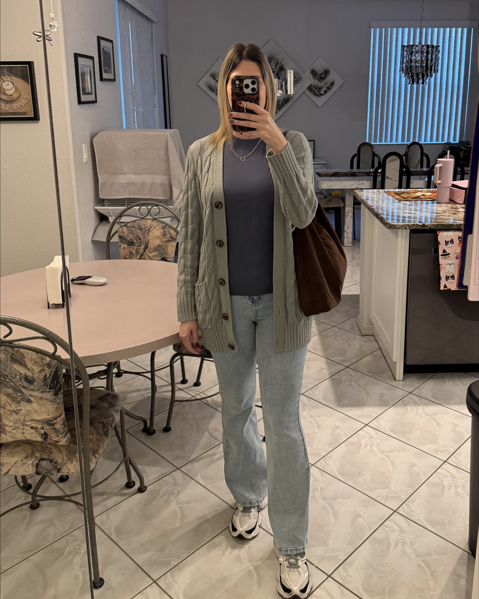 Work outfit 🤎
Wearing a medium in tee and cardigan

work ootd, easy outfit, casual work outfit, cotton tee, ribbed cotton shirt, cardigan, fall sweater, fall cardigan, suede bag, suede purse, brown purse, new balance sneakers 



#LTKItBag #LTKSeasonal #LTKWorkwear