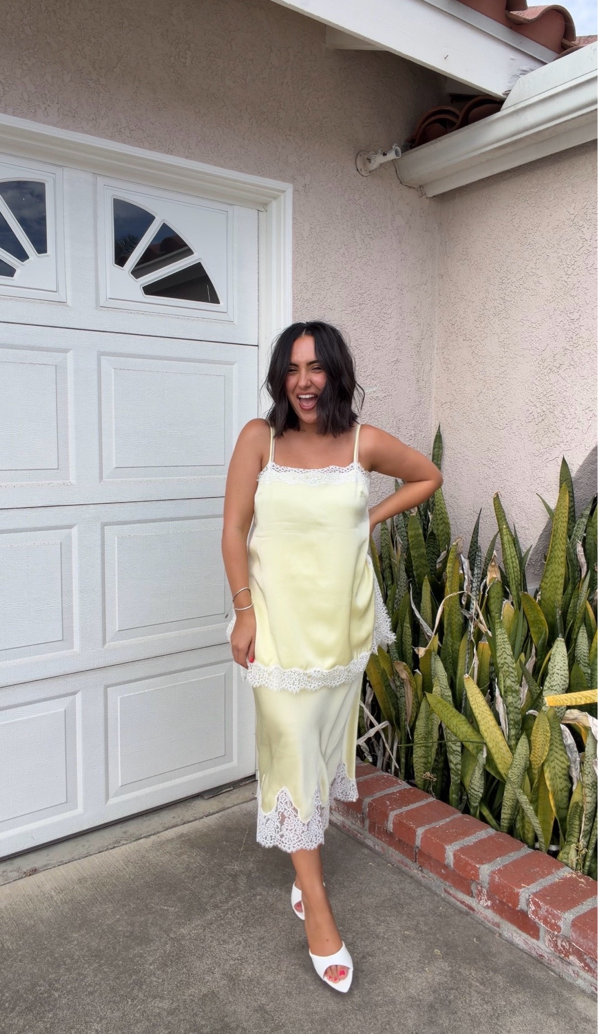 11 weeks post partum and this set is so good. I love that I can mix and match these items !! @Aritzia 

Wearing a medium in both!

#LTKootd #LTKPetite #LTKSeasonal