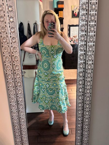 Sharing my outfits for our trip to Italy!
Love this Anthropologie dress and Tory Burch blue ballet flats!

Perfect for summer and vacation!

#summer #summerdress #vacation #vacationdress #summerstyle #anthropologie #toryburch #travel #travelstyle #myanthropologie #anthropologiestyle #italy #balletflats 


#LTKSeasonal #LTKShoeCrush #LTKTravel