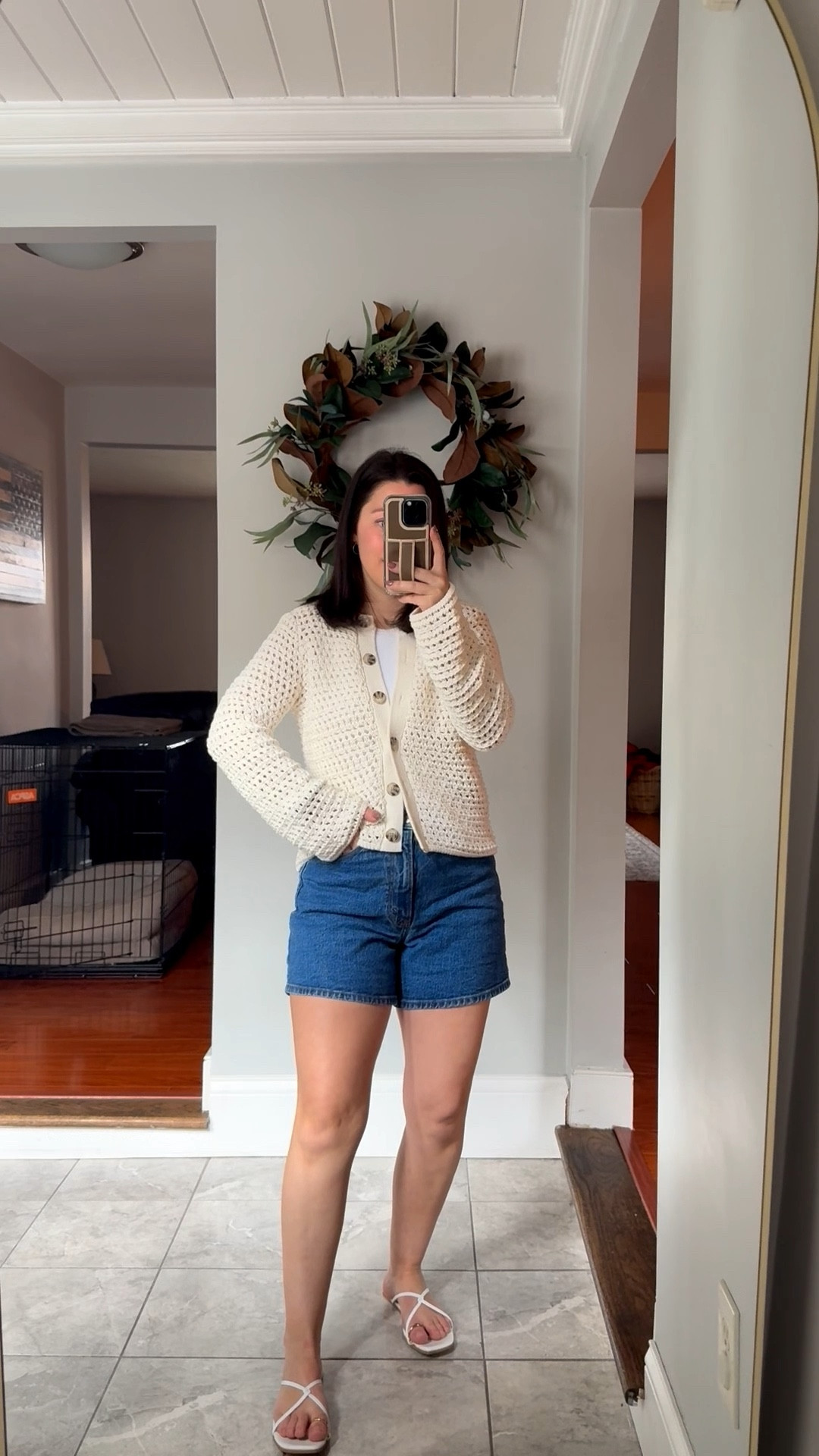 Spring/summer outfit - xs top, 26 curve love shorts, sandals are true to size 

For reference I am:
5ft, 120lbs, 26”’waist

Petite outfits
Casual outfits
Mom style
Cardigan
Denim shorts


#LTKSeasonal #LTKootd #LTKPetite