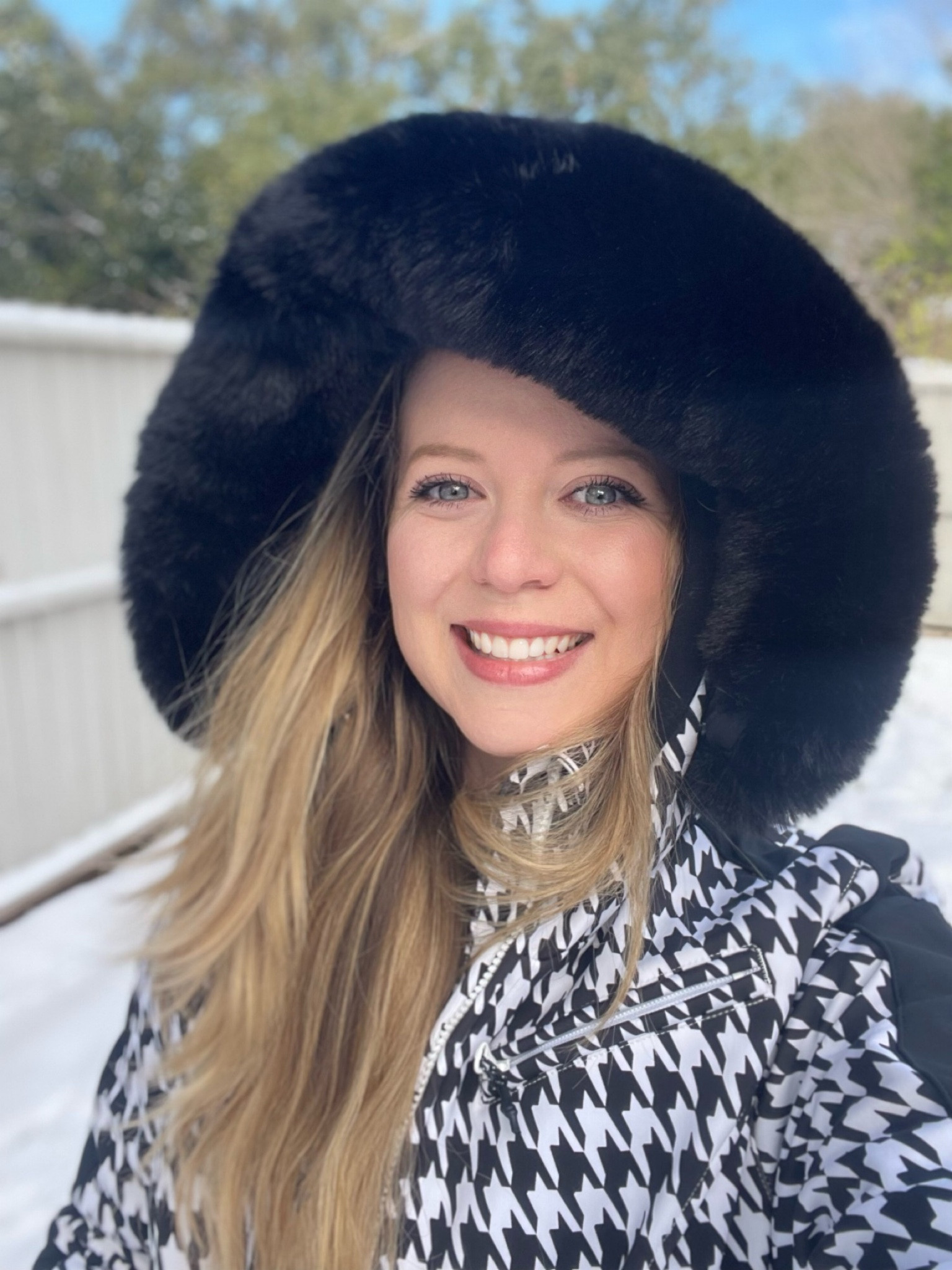 Ski Season is here! From
Bunnies to Blacks, take on the slopes in style with Amazon 🖤


#LTKSeasonal #LTKTravel #LTKStyleTip