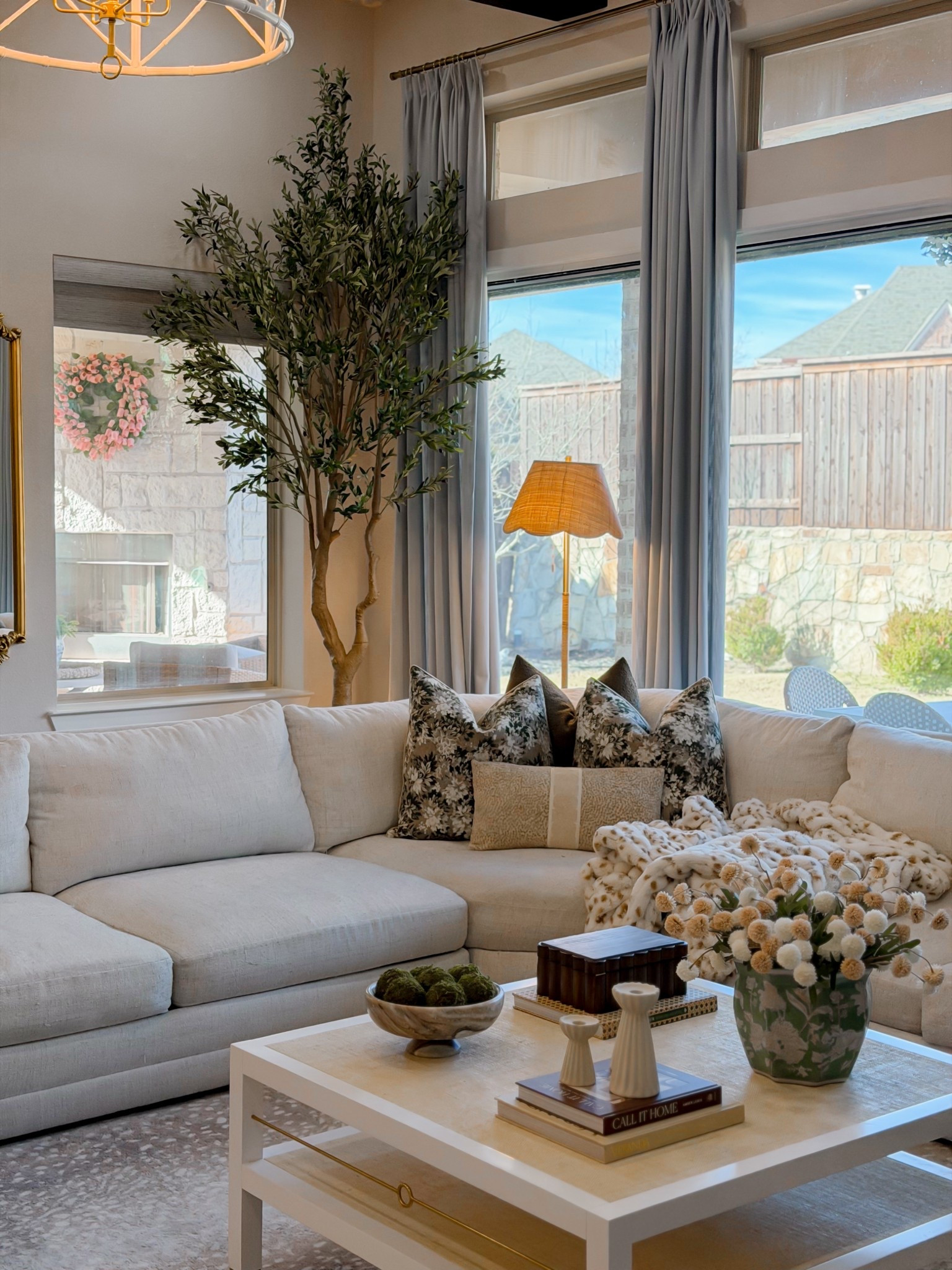 New year new tree!! I got the 10 foot tree but they come in a bunch of different sizes