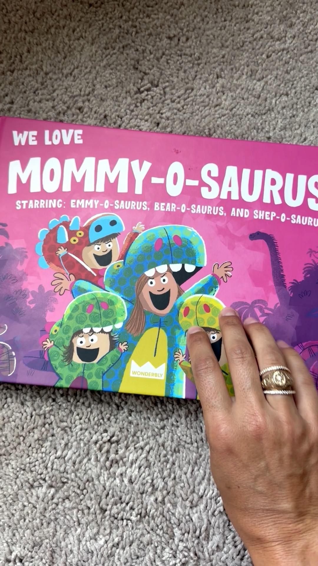 personalized Mother’s Day book that is a great keepsake 🫶🏽

#LTKMothersDay