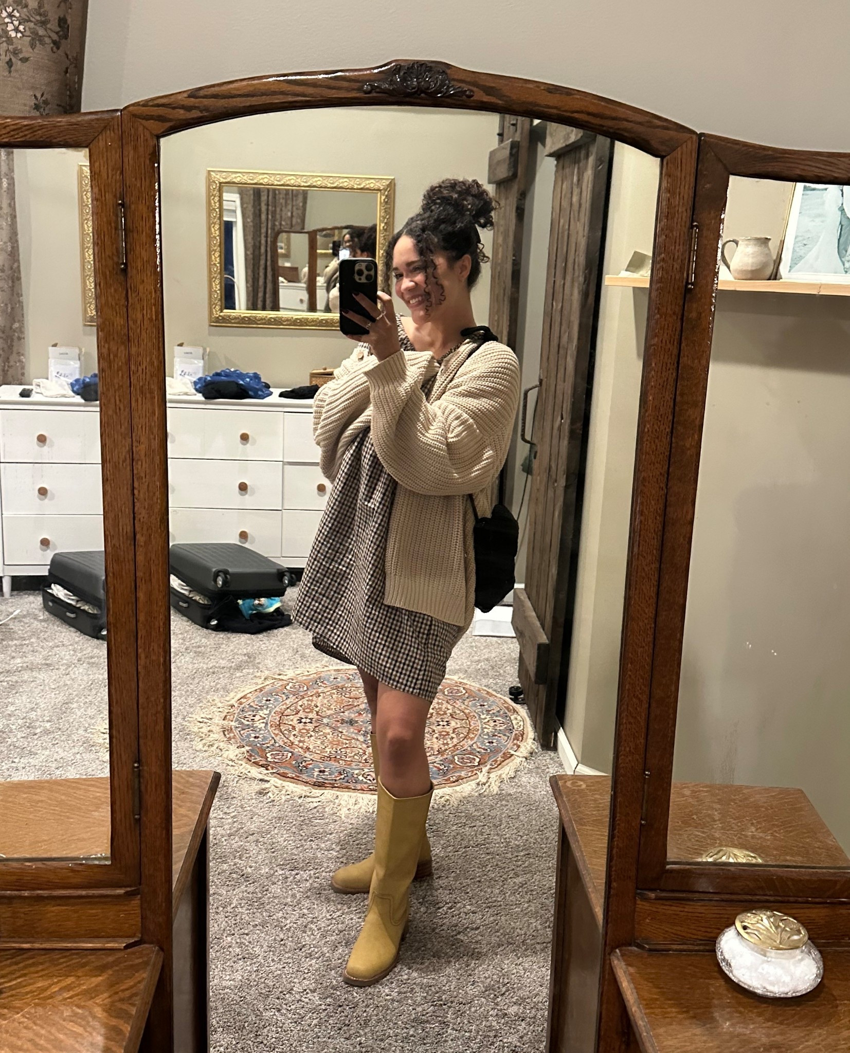 loved this cutesy outfit I wore Christmas shopping 🤎✨ my dress is from la relaxed & my cardigan is from the simple folk co & I can’t link here so I linked similar on Amazon 😚

#LTKootd #LTKmomlife #LTKSeasonal