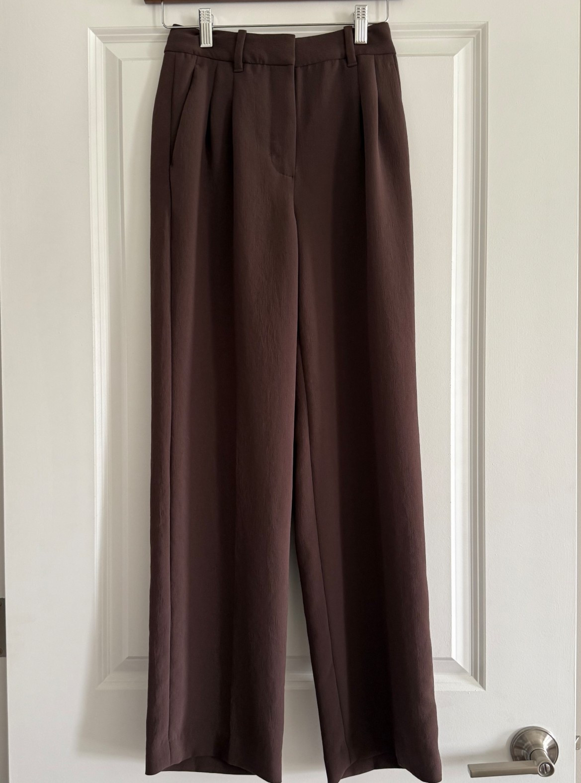 The hunt is over. 🤎
Finding trousers that actually fit without alterations feels impossible for me (short girl problems 🙋🏻‍♀️), but these chocolate brown trousers from Aritzia are perfectly tailored. The color is rich, timeless, and such a fall essential. Dressed up or down, they’re truly the perfect pair for the season.

Would you style them with sneakers or heels?

#AritziaStyle #FallWardrobe #LTKFallFashion #ClassicStyle #LTKSeasonalStyle

#LTKStyleTip #LTKFallSale #LTKSeasonal