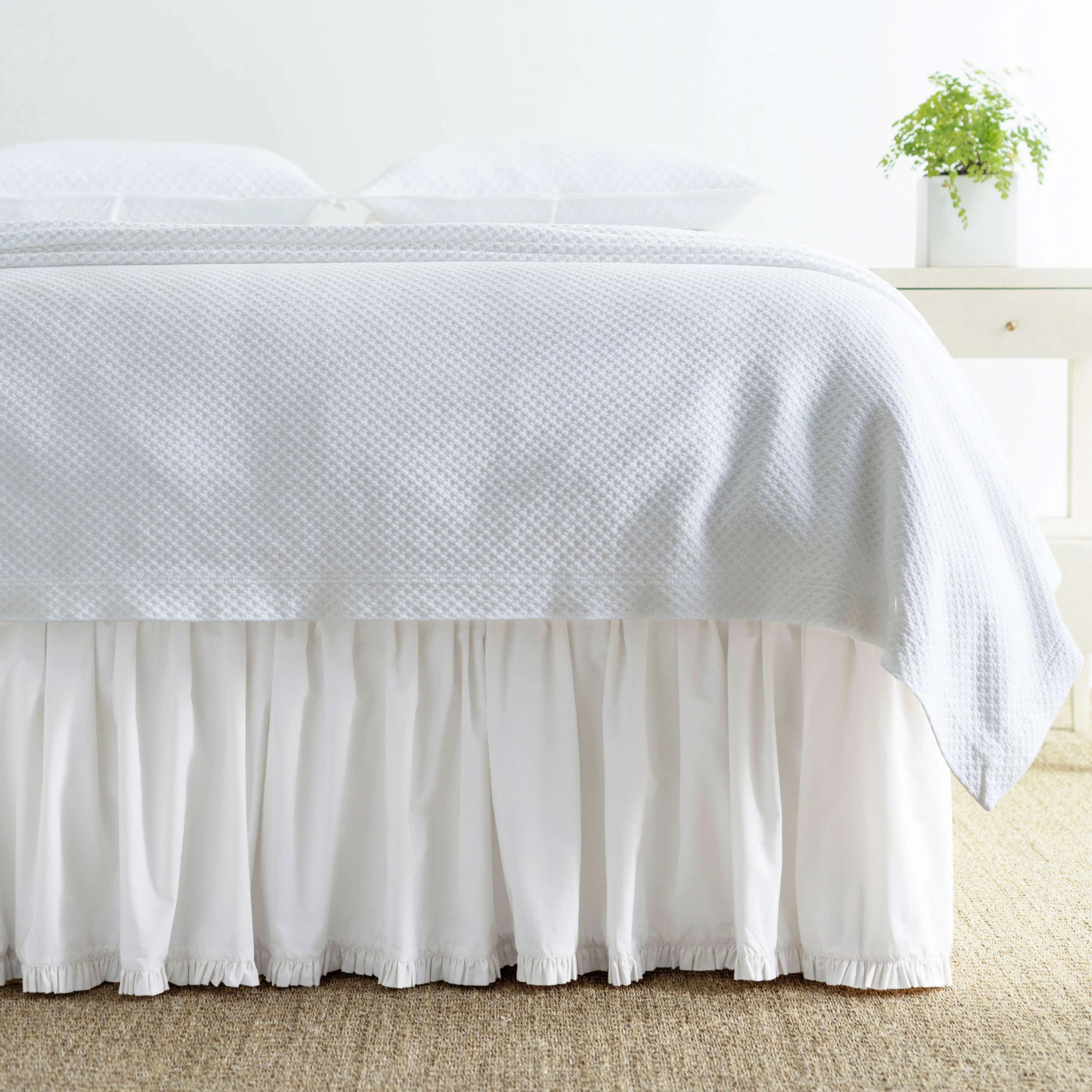 Classic Ruffle White Bed Skirt | Wayfair North America