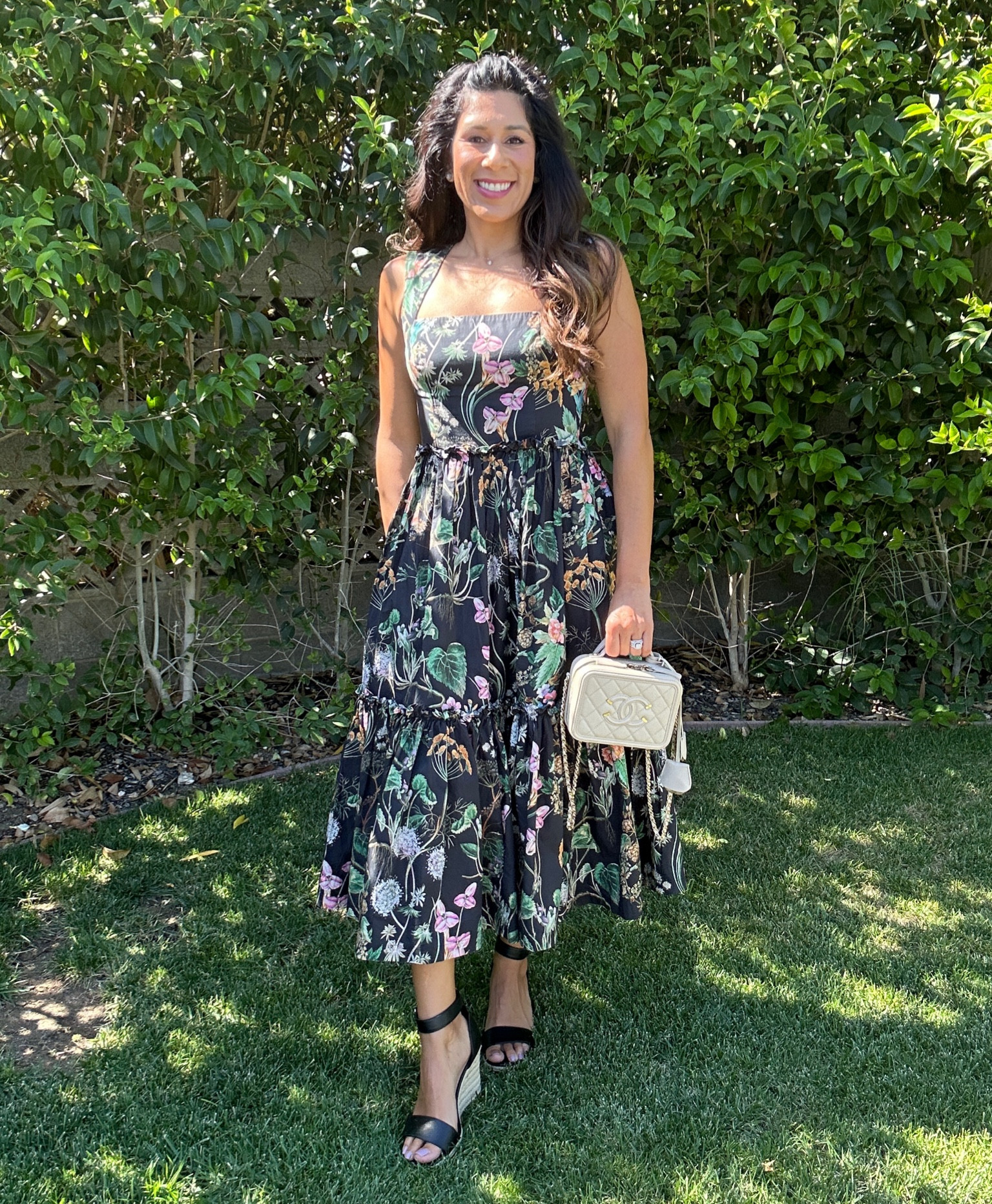 When it’s autumn but still 100 degrees out. It’s too hot not to wash a dress, but maybe the darker colors will make it feel more like fall  

#LTKSeasonal #LTKStyleTip