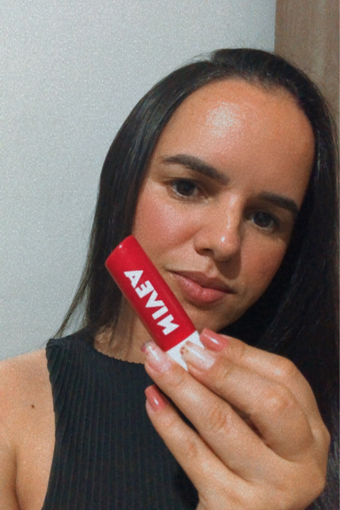 Esse danadinho virou meu favorito da vidaaaaa 
Uso o tempo todo, ele hidrata, tem um cheiro maravilhoso e tem uma corzinha avermelhada. 
Eu amoooo

#LTKbeauty #LTKbrasil #LTKsalealert