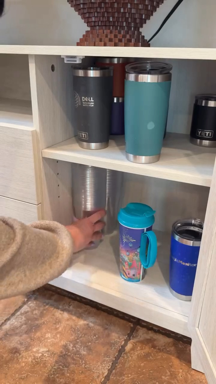 Coffee bar cleaning & restock ☕️🤎

#asmrsounds #asmrvideo #cleaningasmr #restockasmr #cleanwithme

#LTKHome