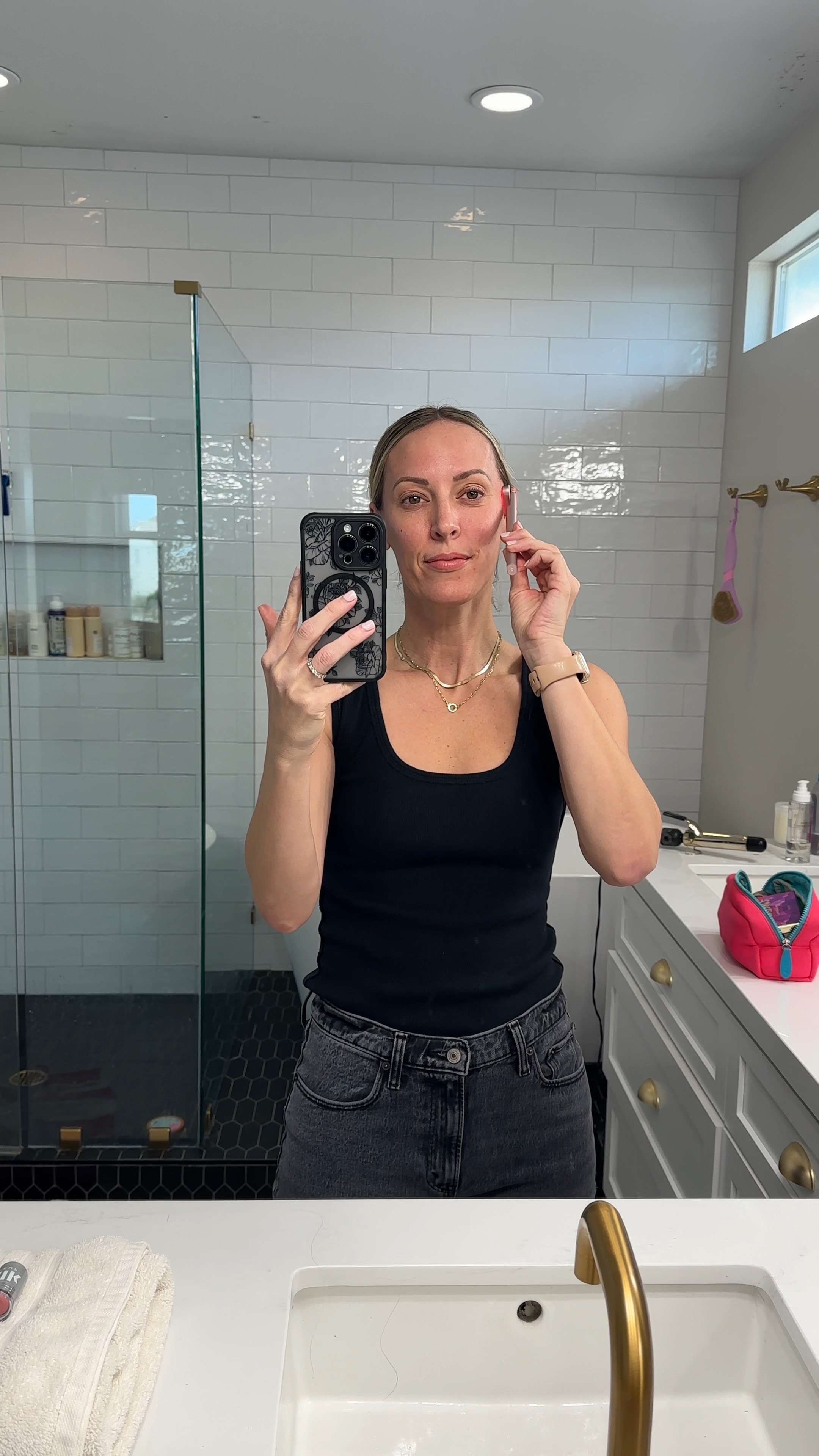 Solawave for the WIN! 5 min per day to reduce fine lines, blemishes, dark circles and promote even skin tone 

#LTKFitness #LTKOver40 #LTKGiftGuide