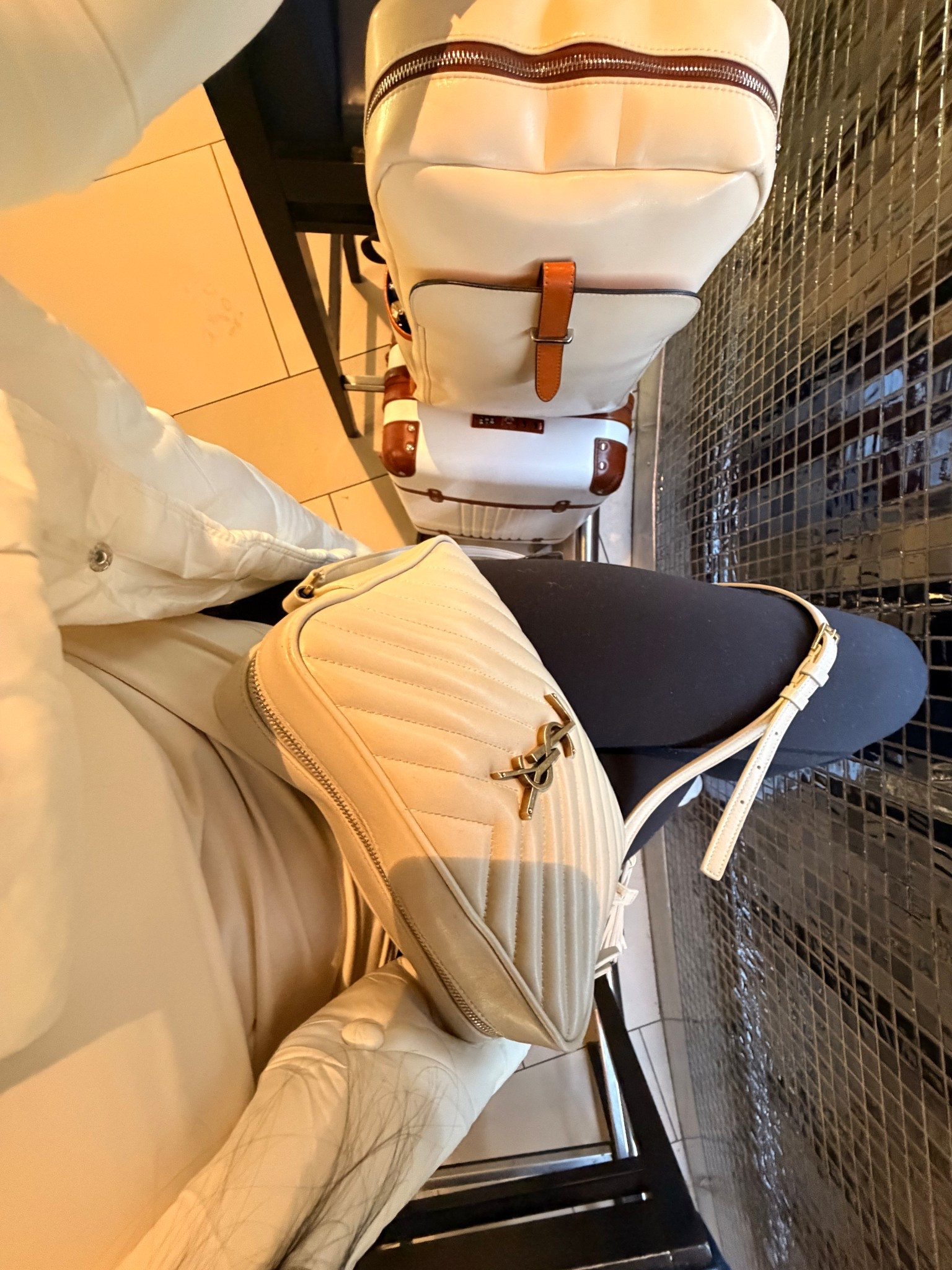 Airport fit 

#LTKdayinmylife #LTKTravel #LTKselfcare