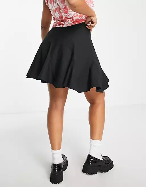 Daisy Street Plus fitted mini flippy skirt in black | ASOS (Global)