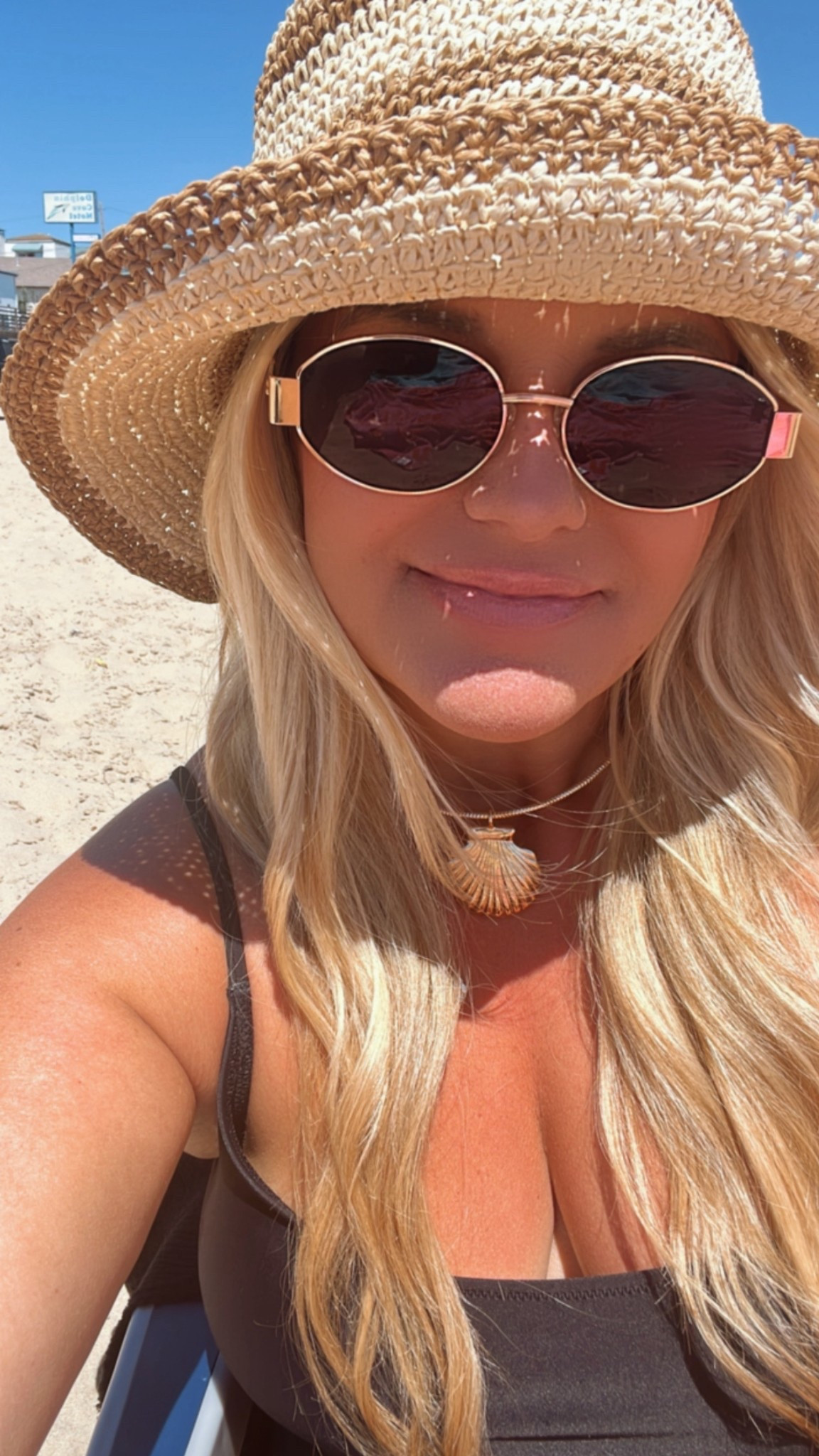 Bucket hat & sunnies #beach 

#LTKSaleAlert #LTKStyleTip #LTKTravel