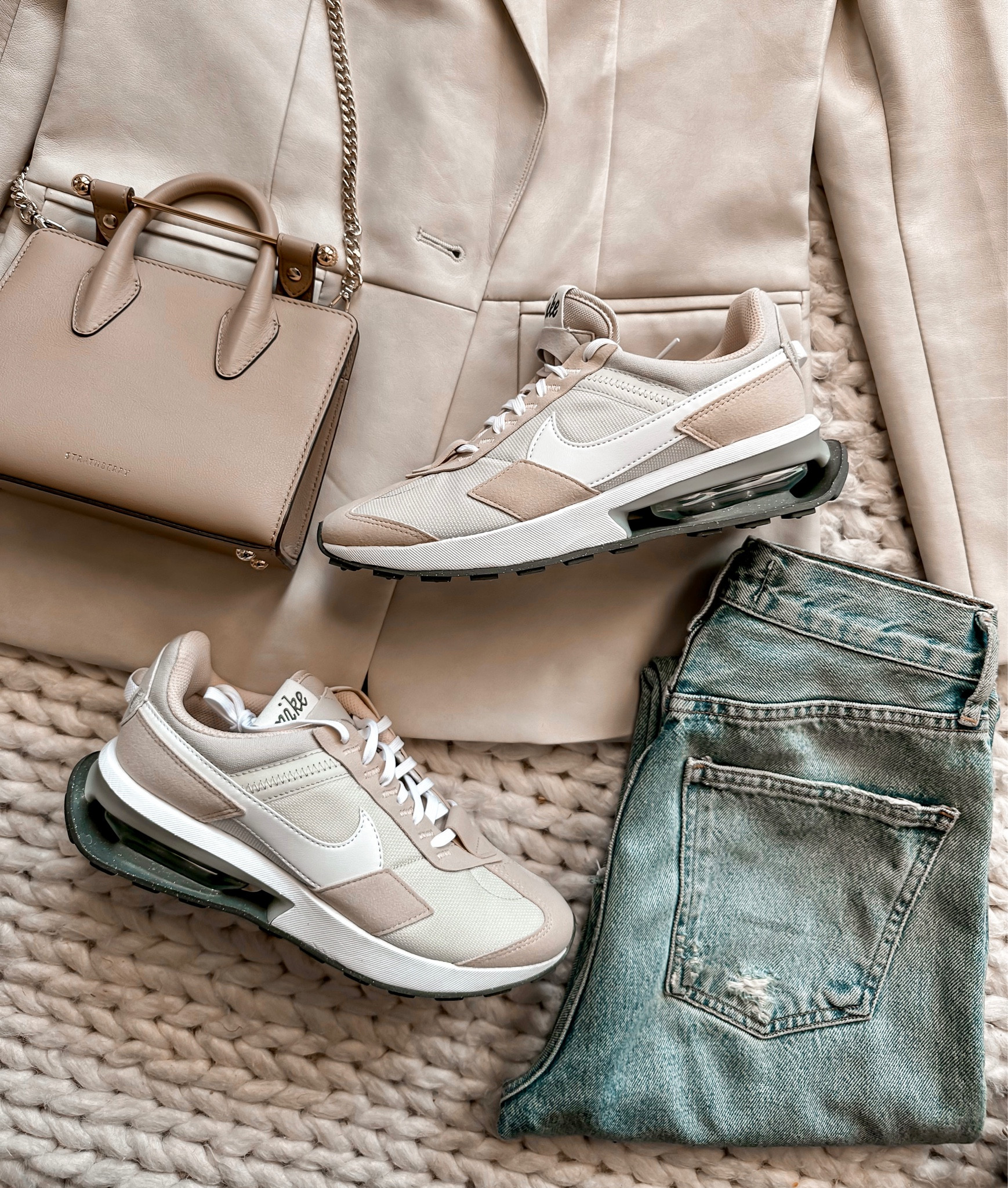 Blazer 
Faux leather blazer 
Sneaker
Nike sneakers 
Tote bag 
Jeans
Spring outfit 
Vacation 
#ltkshoecrush
#ltkitbag
#ltkunder100

#LTKFind #LTKSeasonal #LTKU