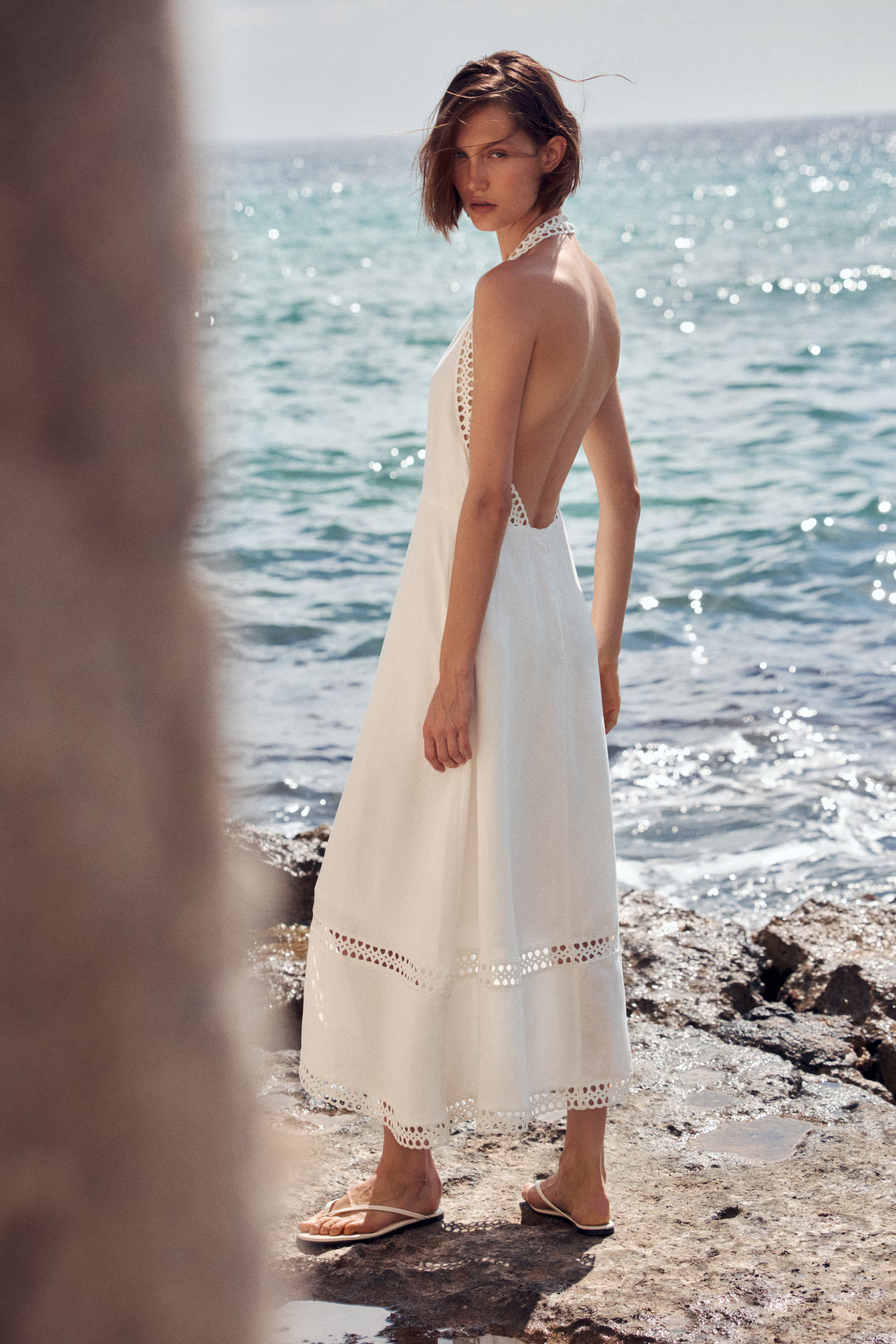 Linen-blend halterneck dress | H&M (UK, MY, IN, SG, PH, TW, HK)