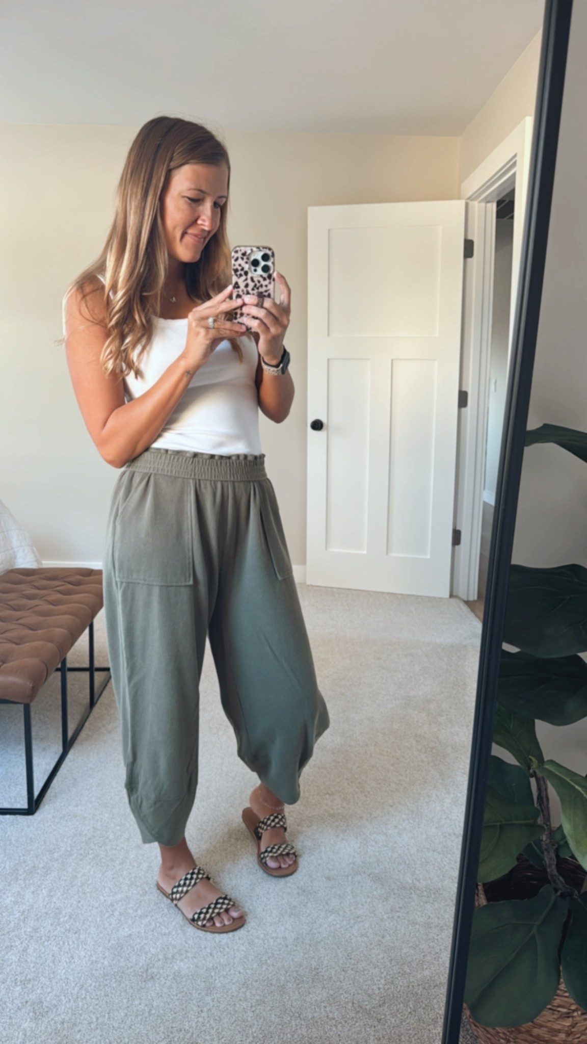 These pants are a staple in my capsule wardrobe! Pair with a tank for spring/summer or a cardigan for fall/winter!

#LTKootd #LTKmomlife