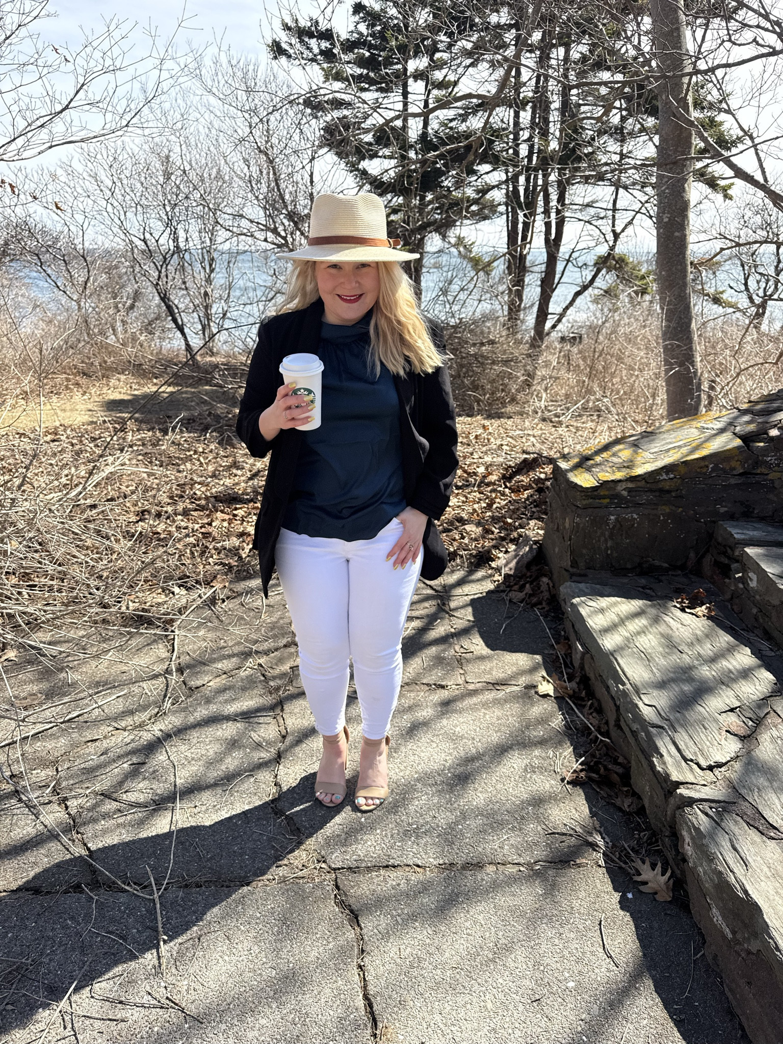 Friyay ootd. Ot may not be memorial day, but it IS white jeans season!

#LTKootd #LTKPetite #LTKWorkwear