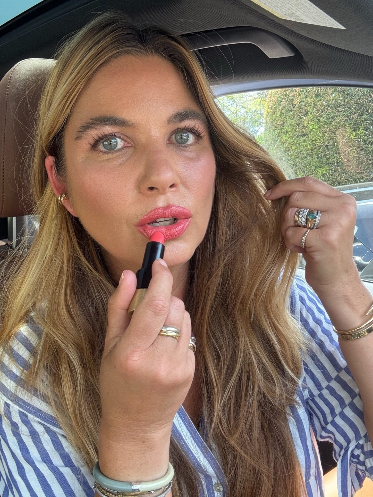 Shade is Corail Flamingo🦩
Also wearing IT Cosmetics Sheer Tinted Face Balm in medium warm tan + Westman Atelier bronzing creme 01
Sea Glas in hair 
Shirt is size medium

#LTKdayinmylife #LTKBeauty #LTKootd