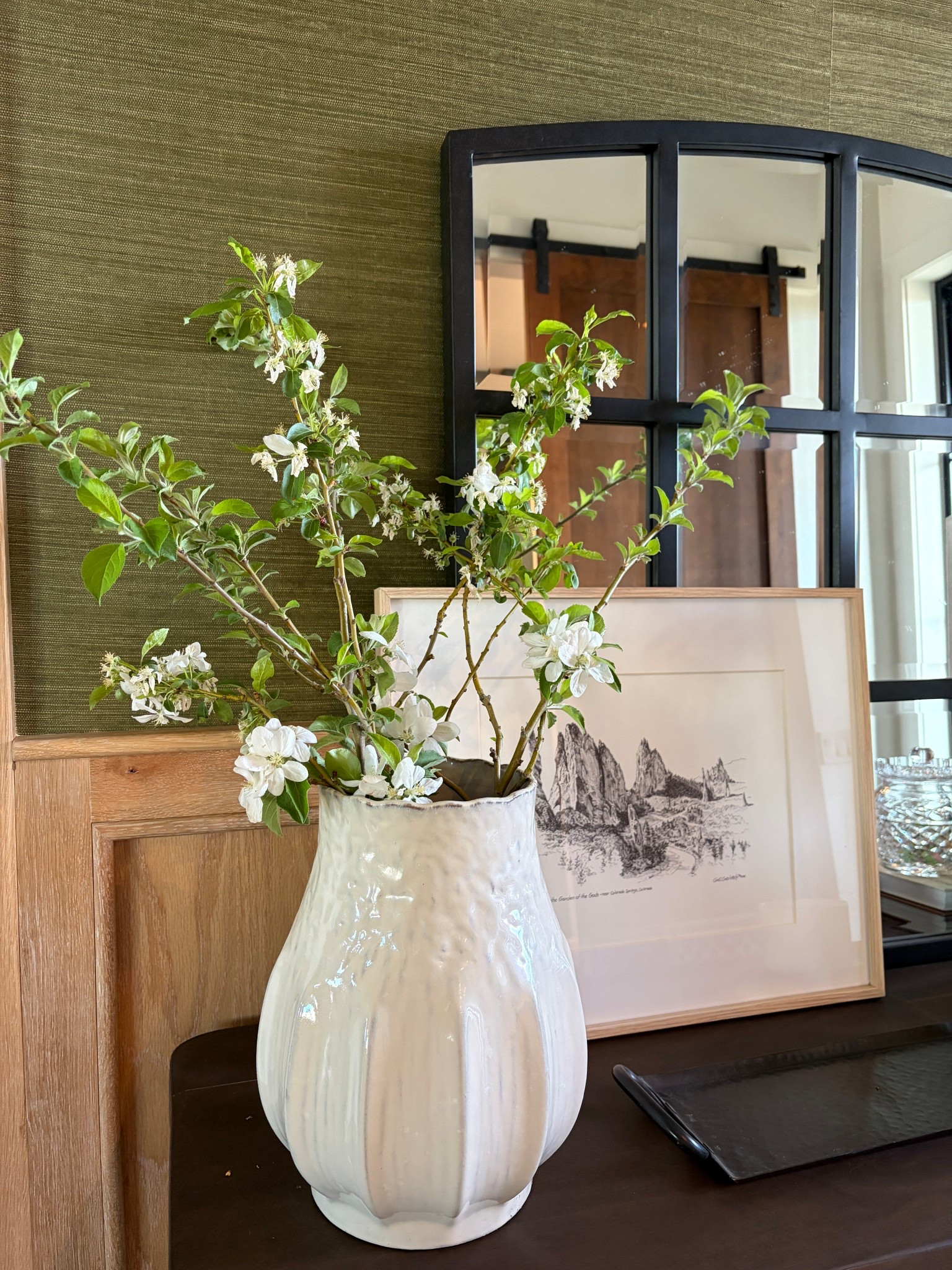 If you haven’t yet… make sure to go outside and clip a few spring branches! Your entry will love the little breath of spring!

#springdecor #entry #entrydecor #wallpaper

#LTKHome