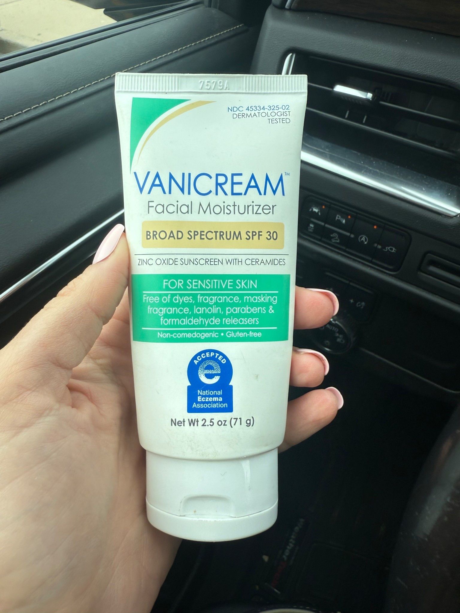 Best sunscreen
Walmart find


#LTKdayinmylife #LTKgrwm #LTKmomlife