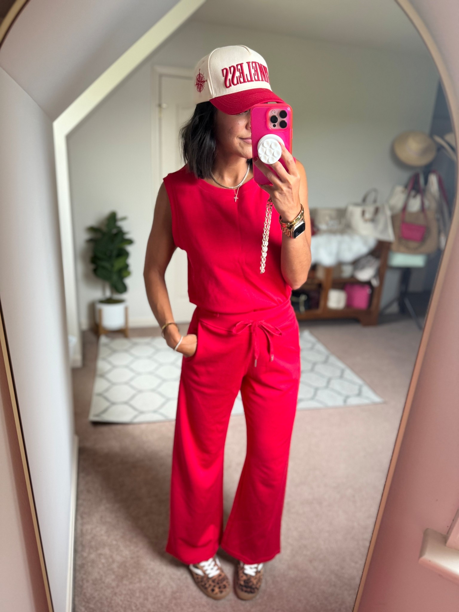 Size small in set

#LTKSeasonal