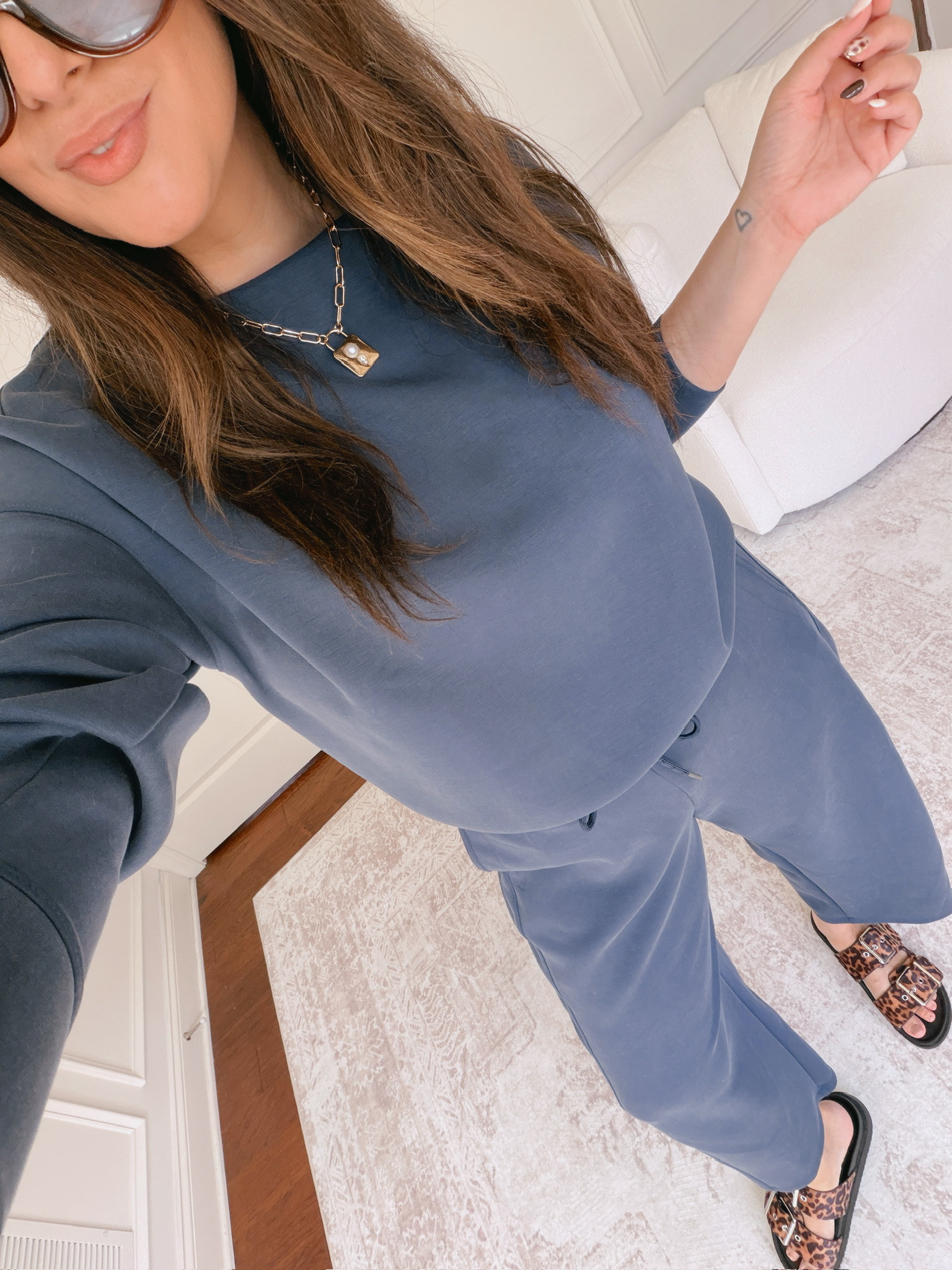 wearing a large

#LTKSeasonal #LTKMidsize