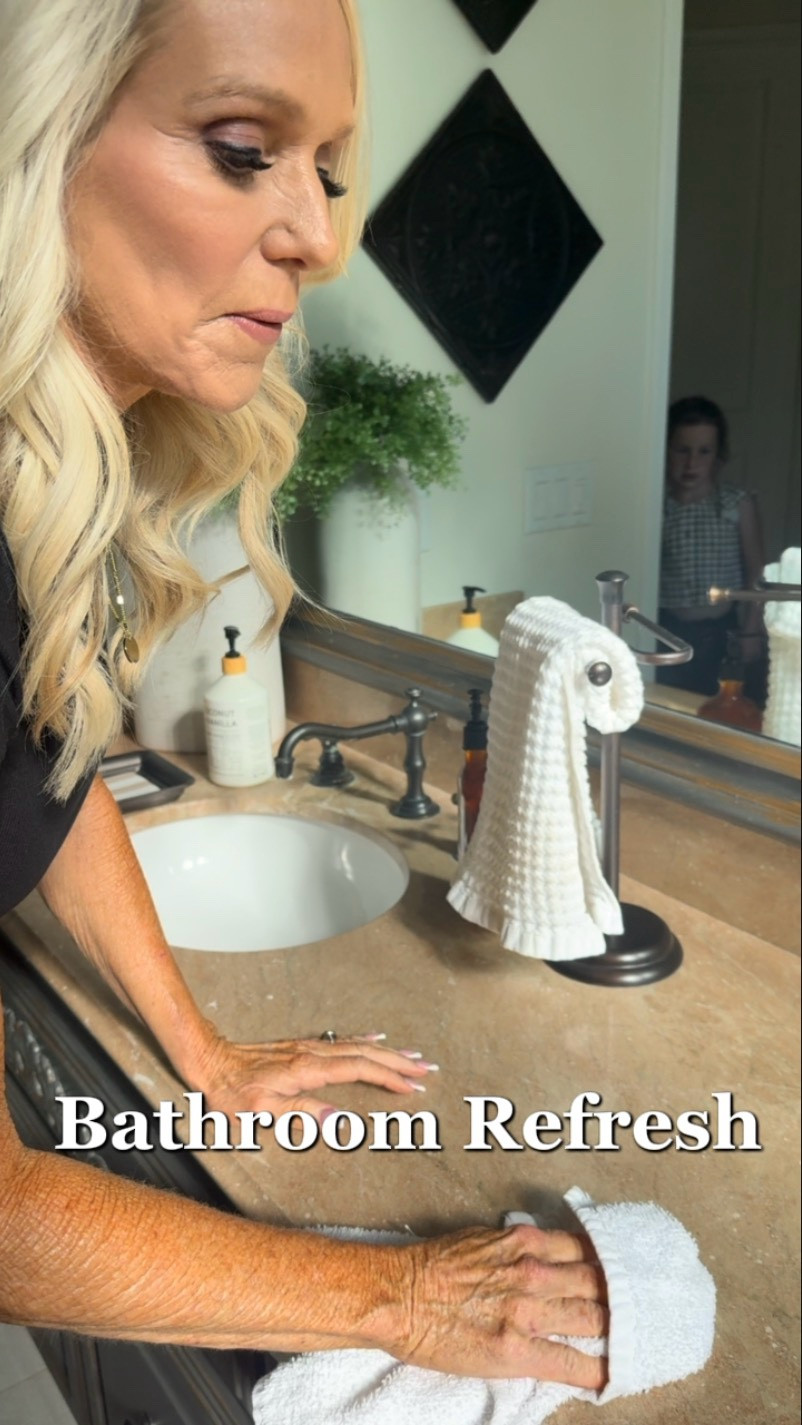 A little refresh goes a long way 💚✨
I added a few fun St. Patty’s touches to the bathroom—green towel, a pop of yellow with this candle, a cute little plant, and of course… a hint of golf ⛳️

It doesn’t take much to make your space feel festive and happy. Just a few small swaps and suddenly everything feels fresh, cozy, and ready for spring ☀️

Sometimes it’s the little things that make the biggest difference 💛

#LTKhome #SpringRefresh #StPatricksDayDecor #SimpleDecor #BathroomRefresh #HomeStyling #CozyHome #SeasonalDecor #GolfLife #LTKStyle