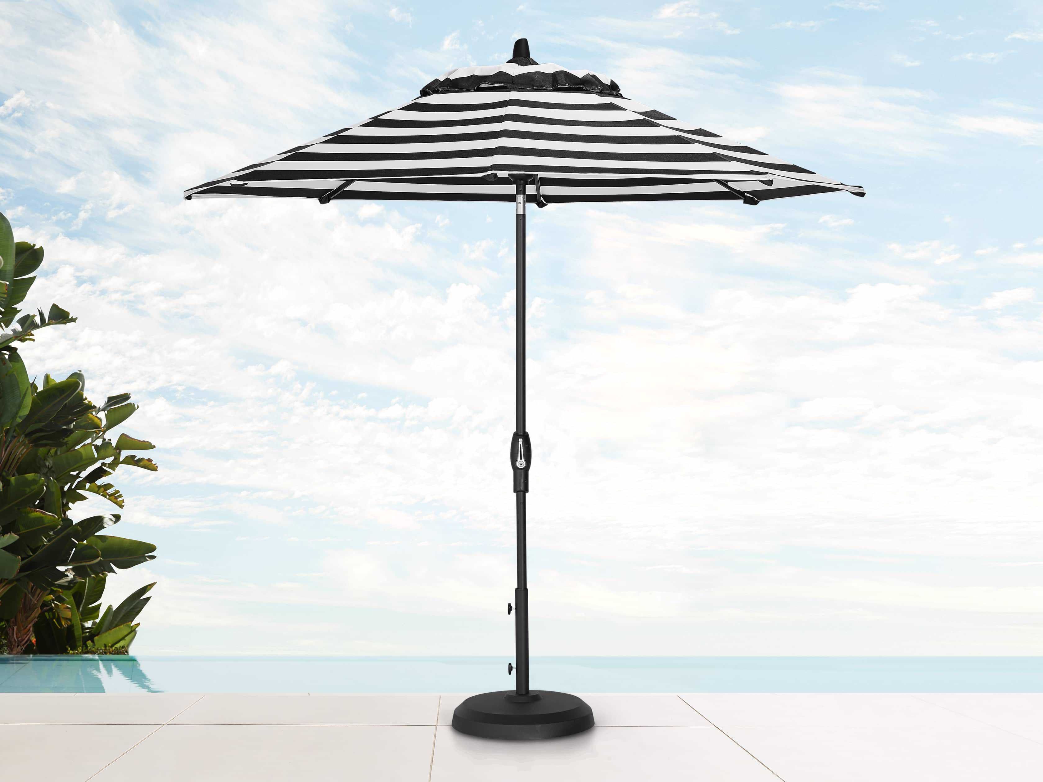 Outdoor Octagonal Umbrella in Cabana Black | Arhaus
