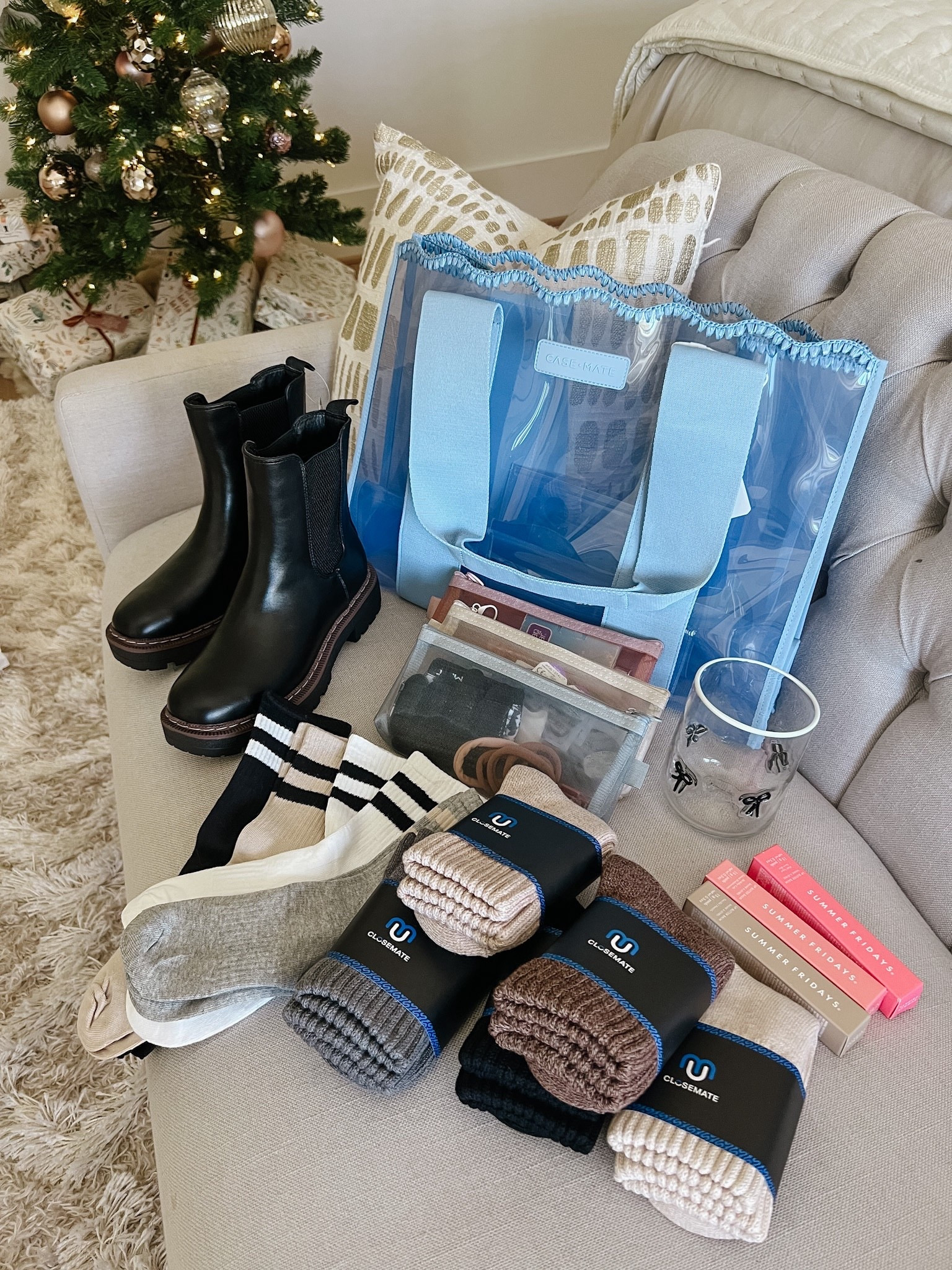Tuesday Goodies 🩵

Case-Mate tote • new booties • socks • lip balm set • bow icon glass 

#LTKGiftGuide #LTKSeasonal #LTKHoliday