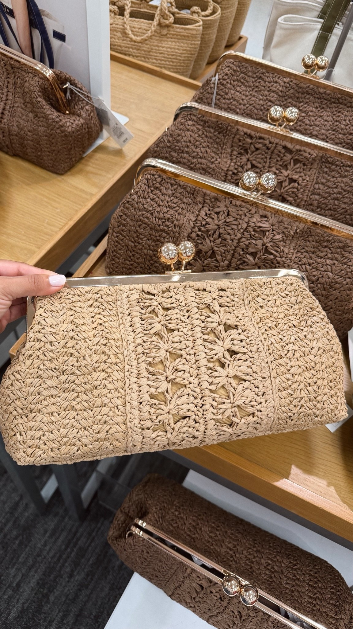 Found the CUTEST oversized raffia clutch at target! 🤎 comes in brown and tan + has a strap you can add! it’s so perfect for summer 🌞 

#target #targetfind #targetpartner #clutch #resortwear #raffia #summerbag

#LTKSeasonal #LTKSaleAlert #LTKootd