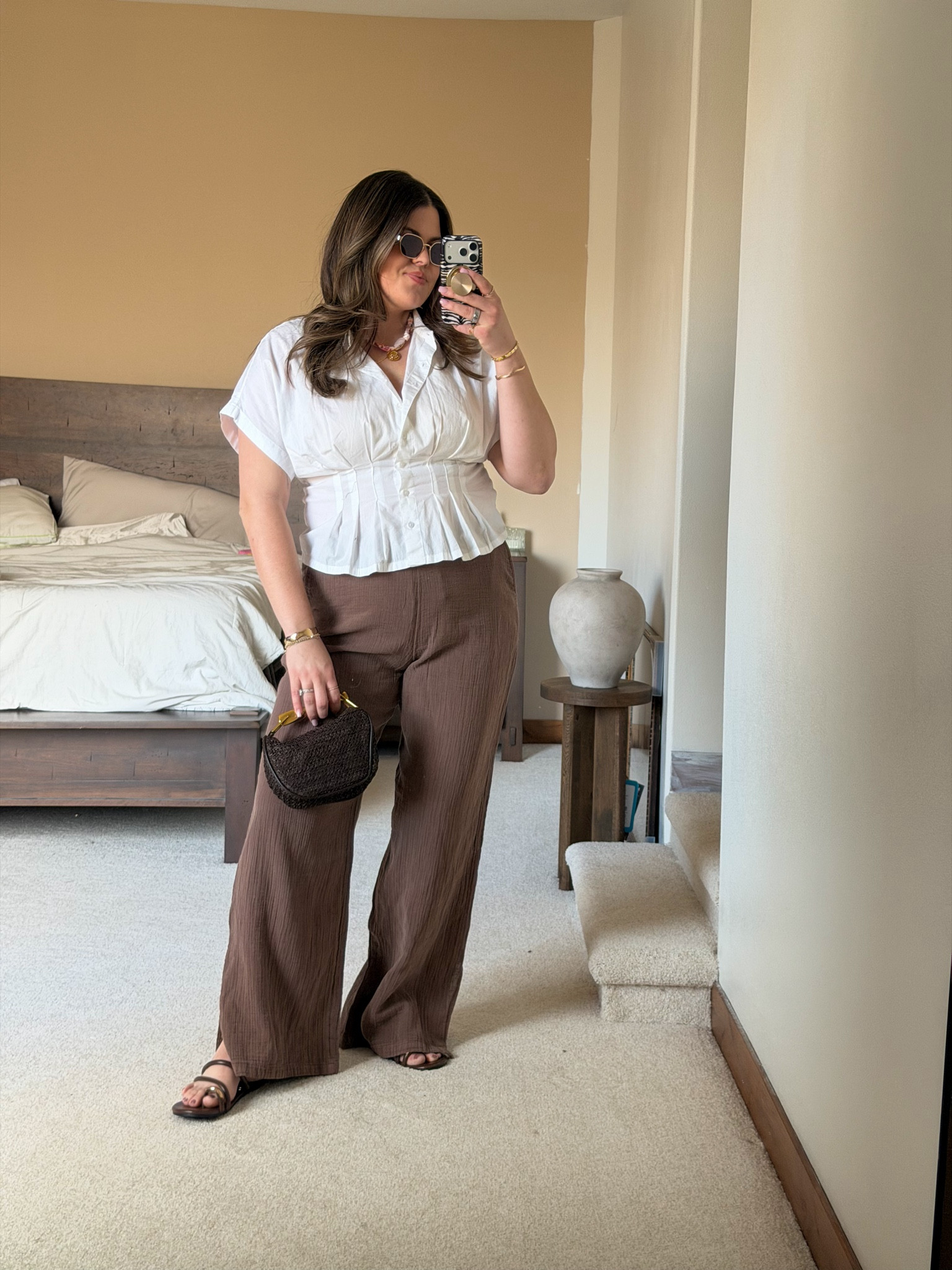 Another easy mixing match outfit perfect for spring transition into summer. Super casual but would also work for the office!
Large in the pants and xl in the top

Midsize and thick tummy approved ￼

#LTKTravel #LTKWorkwear #LTKMidsize
