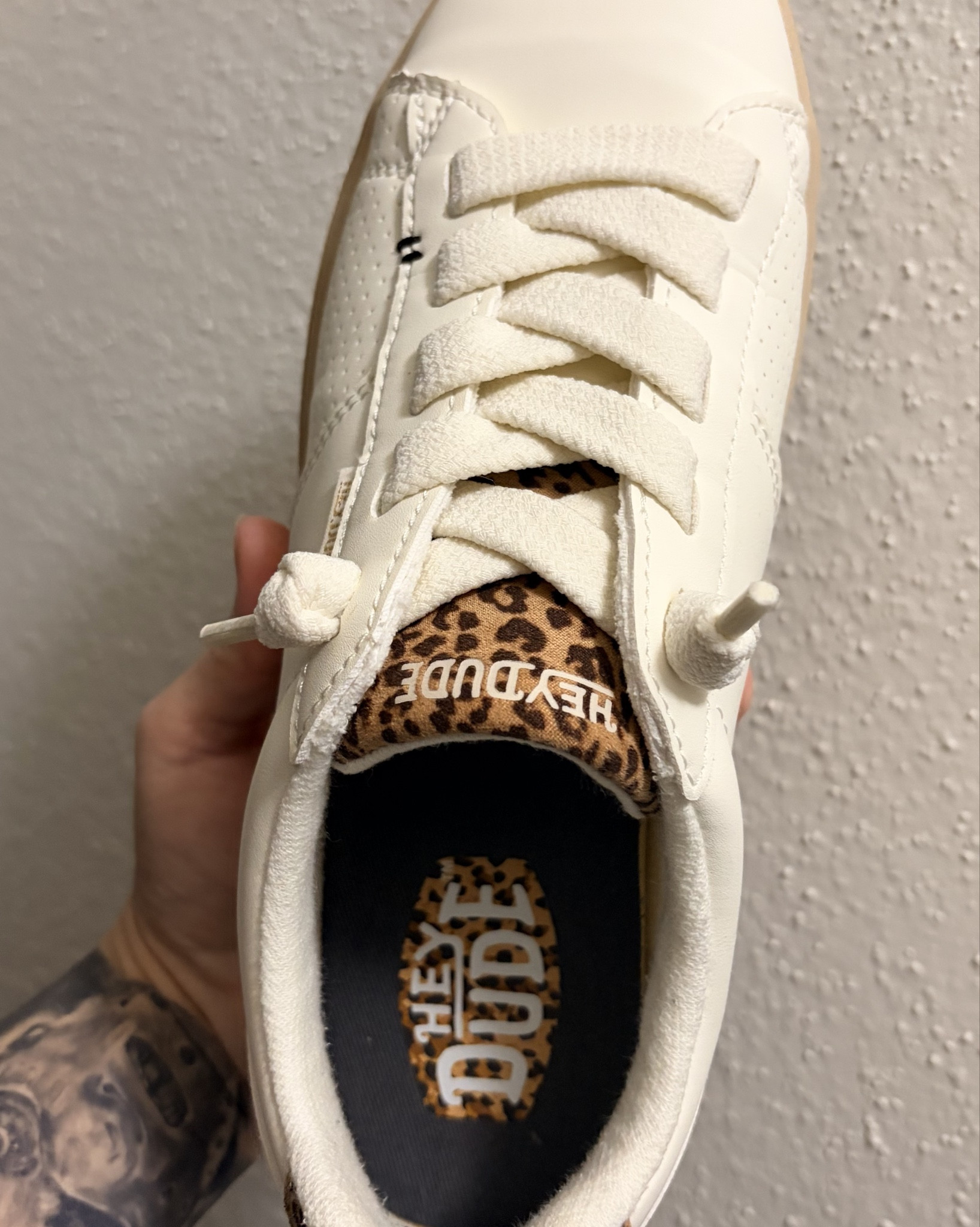 Absolutely love these hey dudes, comfortable and stylish 

#LTKmomlife #LTKgrwm #LTKselfcare