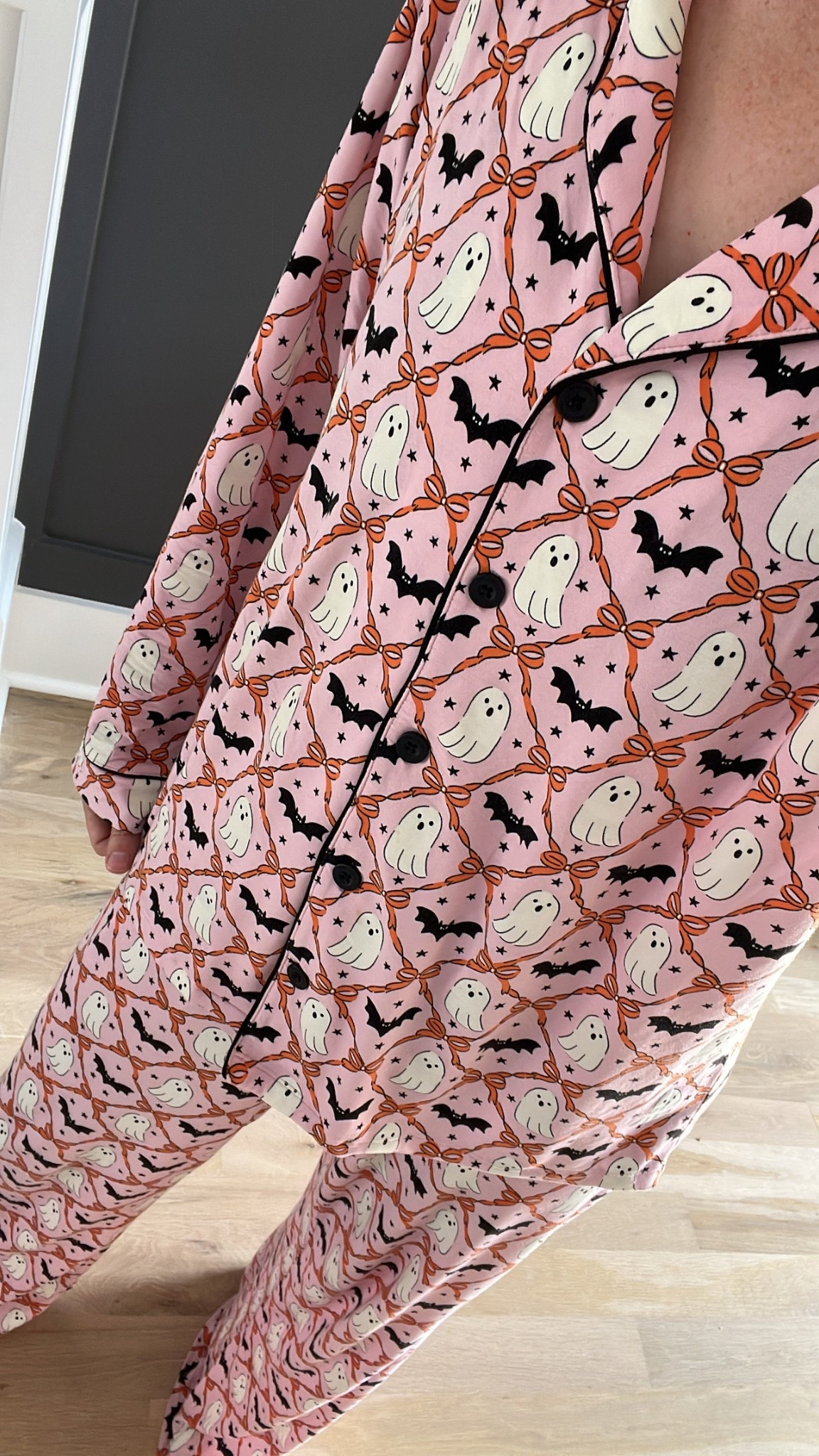 Women’s bamboo halloween pajamas! So adorable and they glow in the dark! The comfiest material! 

#LTKStyleTip #LTKKids #LTKFamily