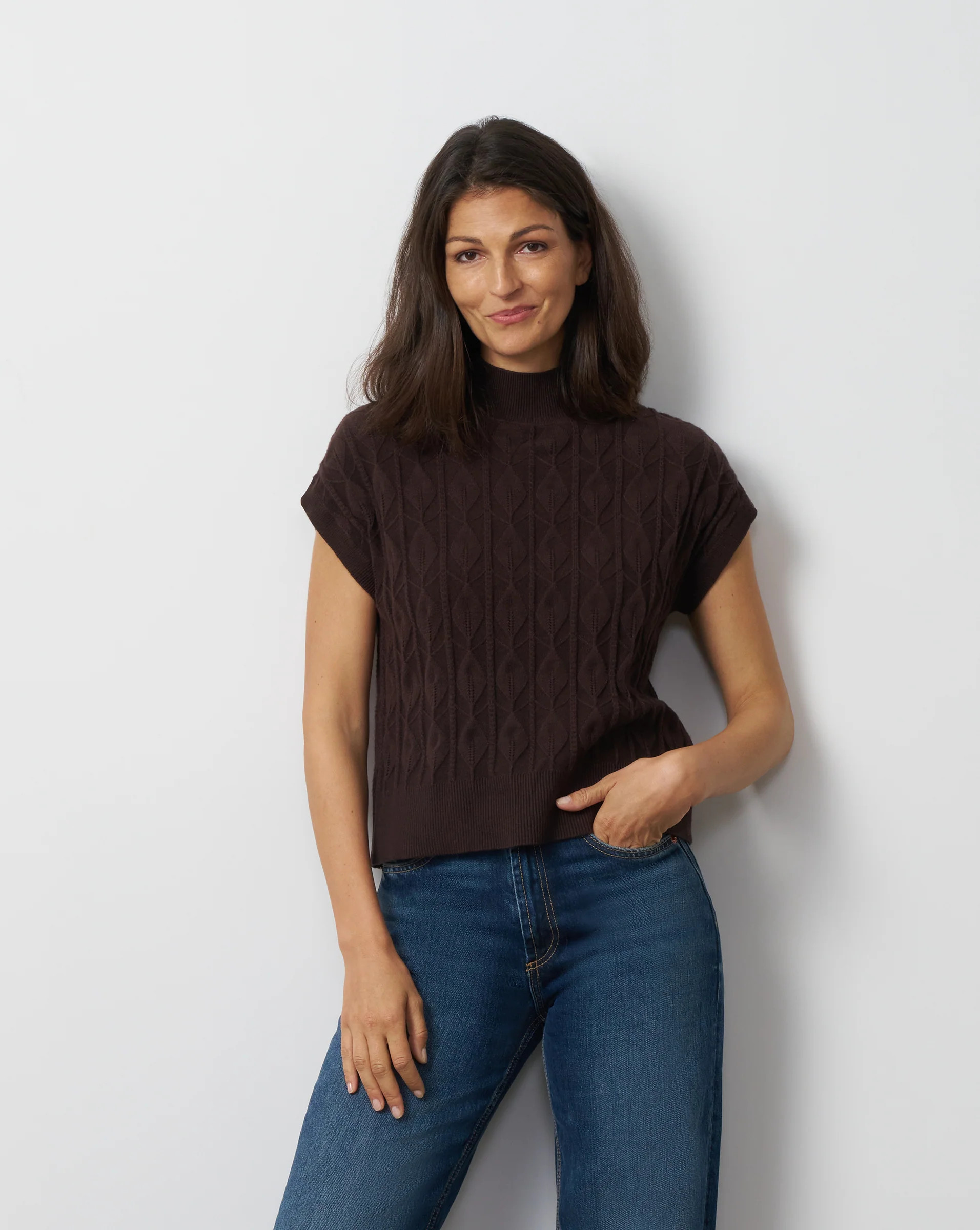 Leaf Cable Sleeveless Mock Neck Sweater | Cable & Gauge