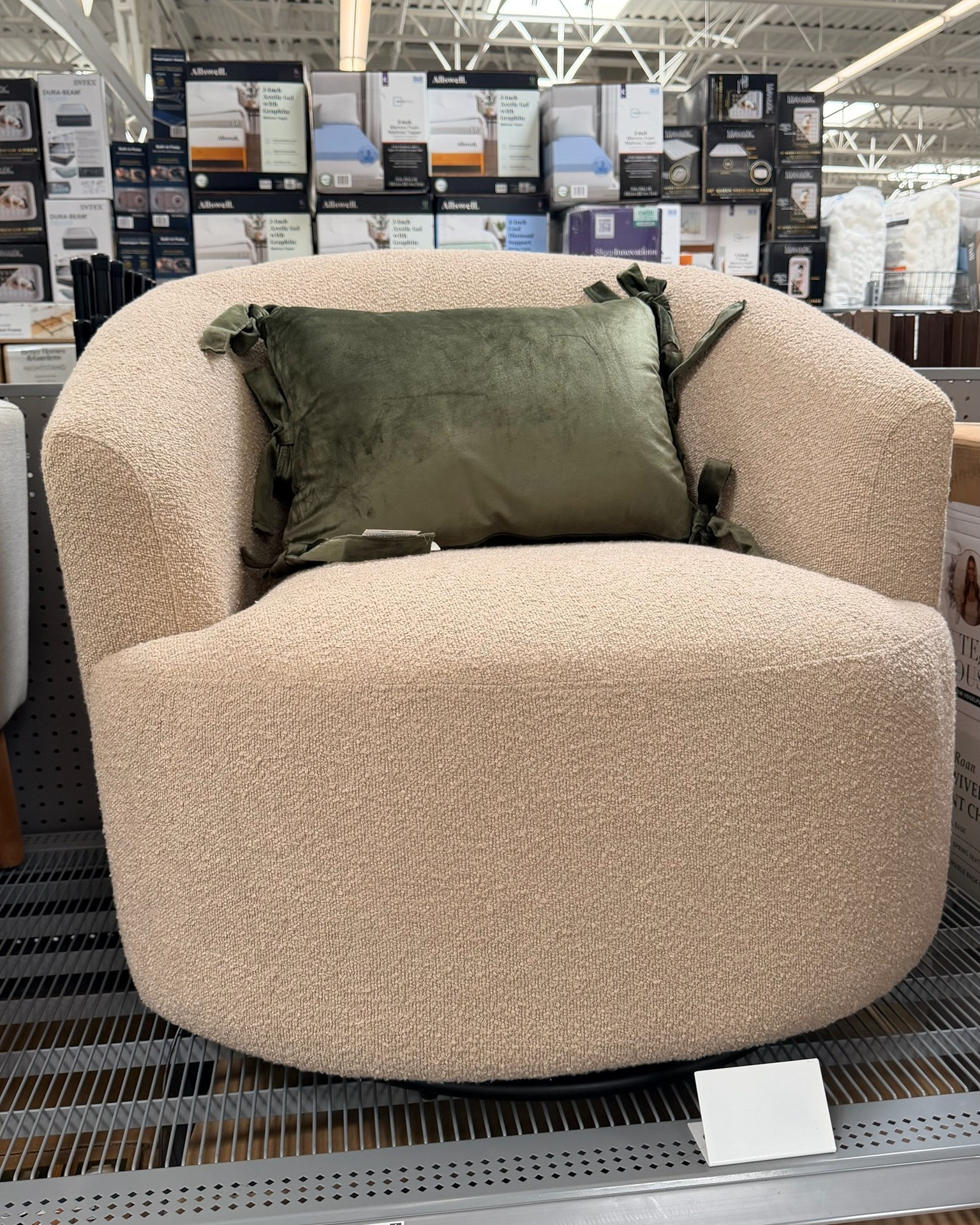 Just give me this cozy swivel chair and a book and I am sat!!

#decor #homefinds

#LTKHome