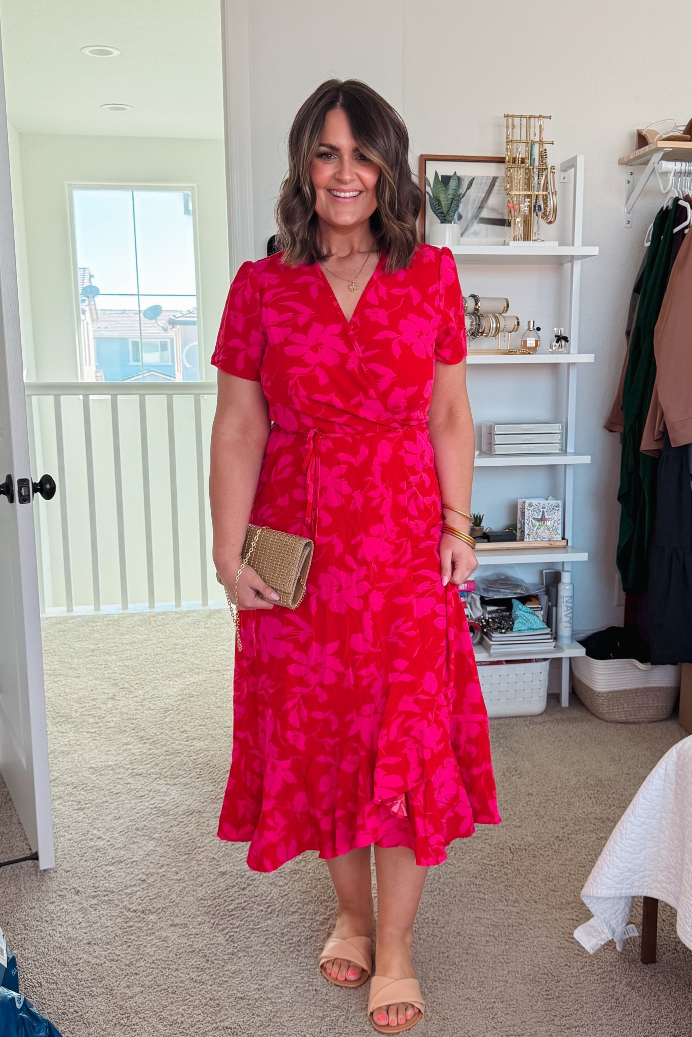 Spring dress with sleeves 
Size large

Wrap dress, spring break, spring fashion, vacation outfit, size 12, size 14, midsize, Easter dress, affordable fashion 

#LTKStyleTip #LTKMidsize #LTKFindsUnder50