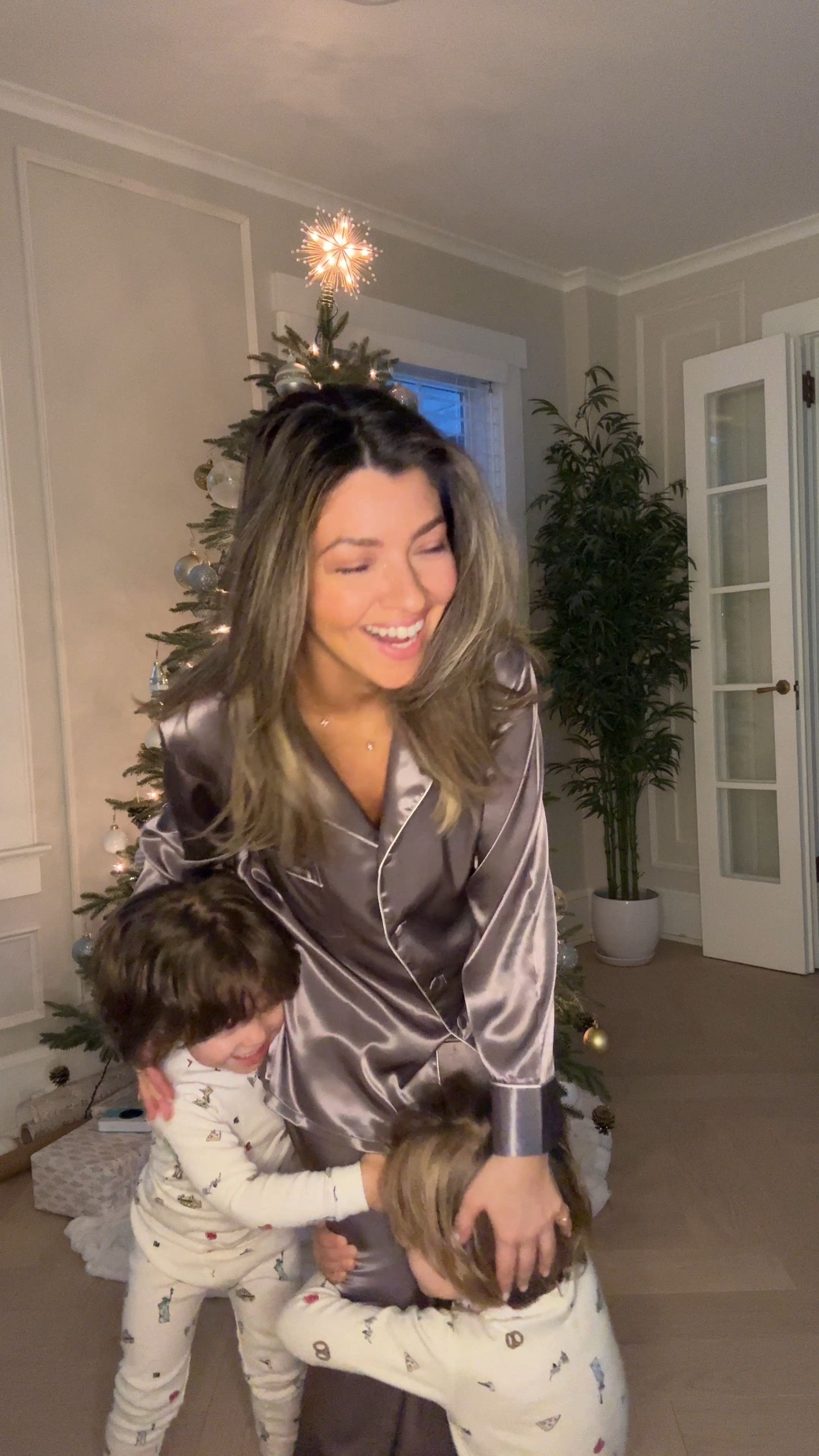 These pajamas may be one of my favorite Amazon finds to date 😍 I ordered them in a size XS in the color grey but I definitely wouldn’t call them grey. The color is more of a soft, muted lavender and looks so elegant. The fit is perfect for a petite size — I am 5’1” and didn’t need any alterations. 

The boys’ PJs are all sold out but I’m linking other NYC themed jammies from petite plume who always have the best kids pajamas 🫶🏼

#amazonfashion #amazonstyle #amazonfinds #petitestyle #petitefashion #familystyle #boymom #pajamas #valentinesday 

#LTKPetite #LTKFindsUnder50 #LTKFamily