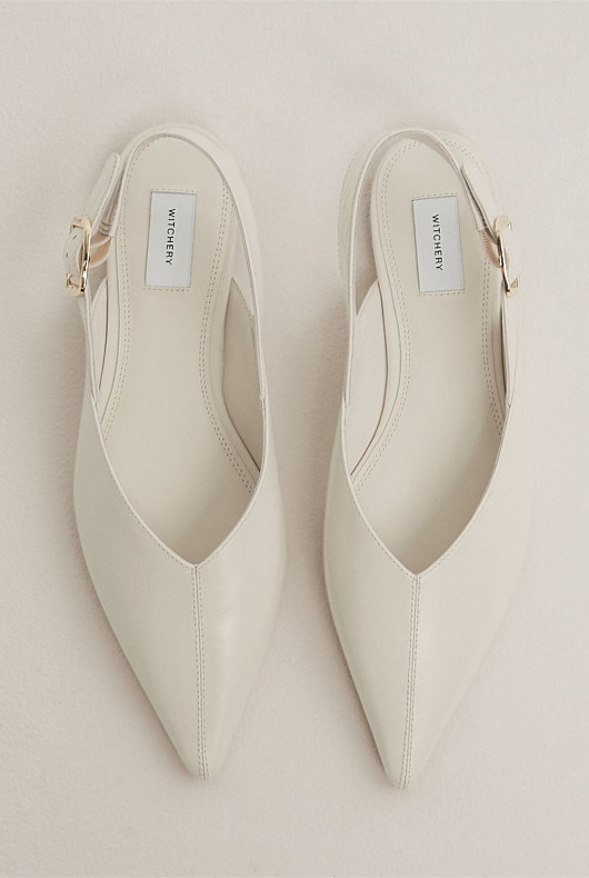 Daisy Flats | Witchery (AU)