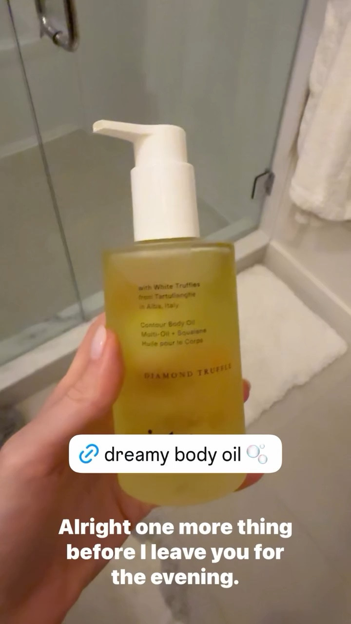 Contour Body oil smells amazing it’s light but clean and has whole non toxic real ingredients 

#LTKdayinmylife #LTKgrwm #LTKselfcare