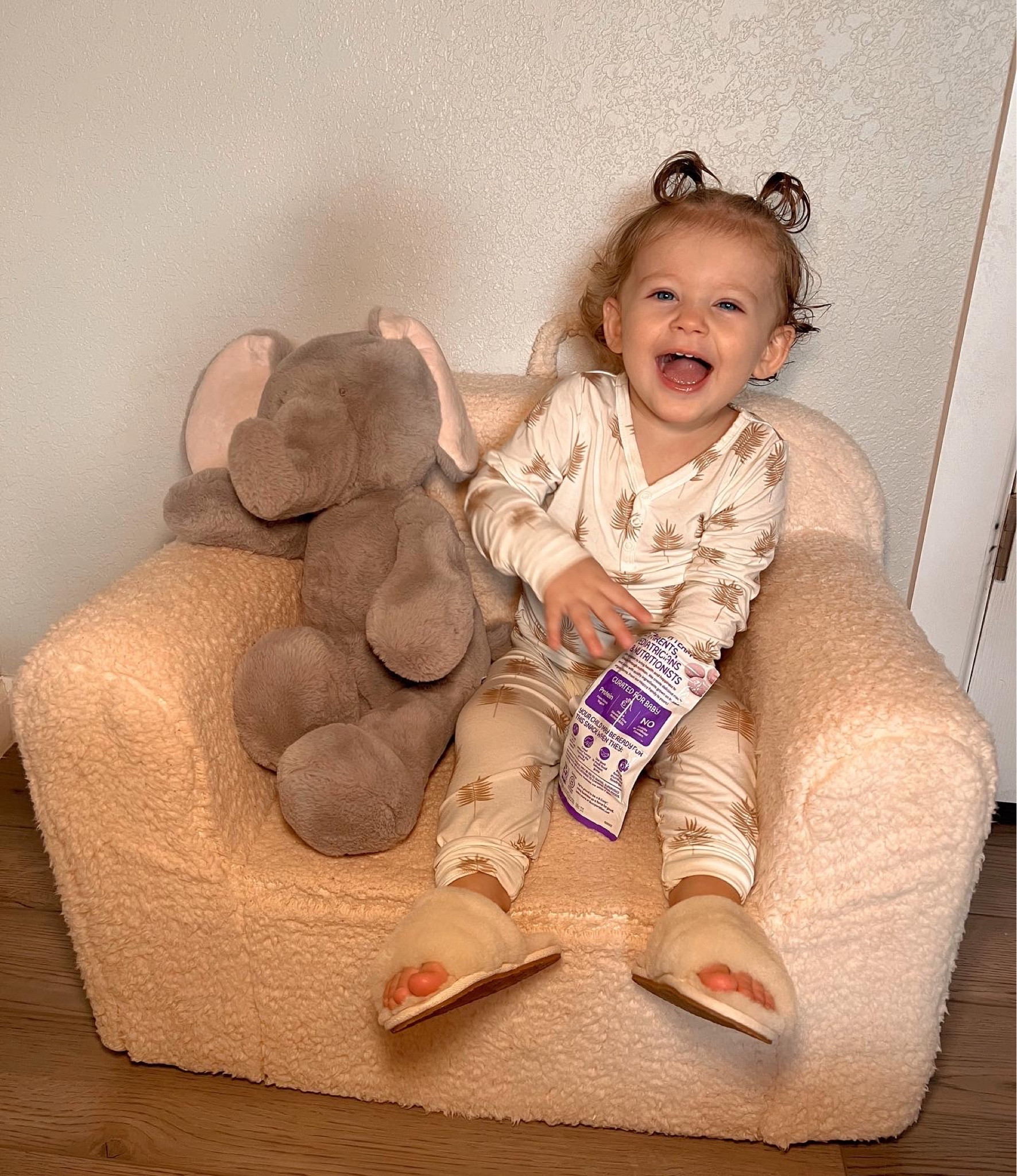 We take Greek Yogurt Melts very seriously around here @happyfamilyorganics 🫶🏽✨


.

.

.

#ad #happyfamilyorganics #greekyogurt #toddlersnackideas #babygirl #babyboy  #babylove #momlife #babyfashion #babiesofinstagram #babyphotography #motherhood #instababy #momblog #irishtwins #instadaily #toddlerlife #motherhoodunplugged #liketoknowit #ltk #2under2 #familytime #family 

#LTKunder50 #LTKfamily #LTKbaby