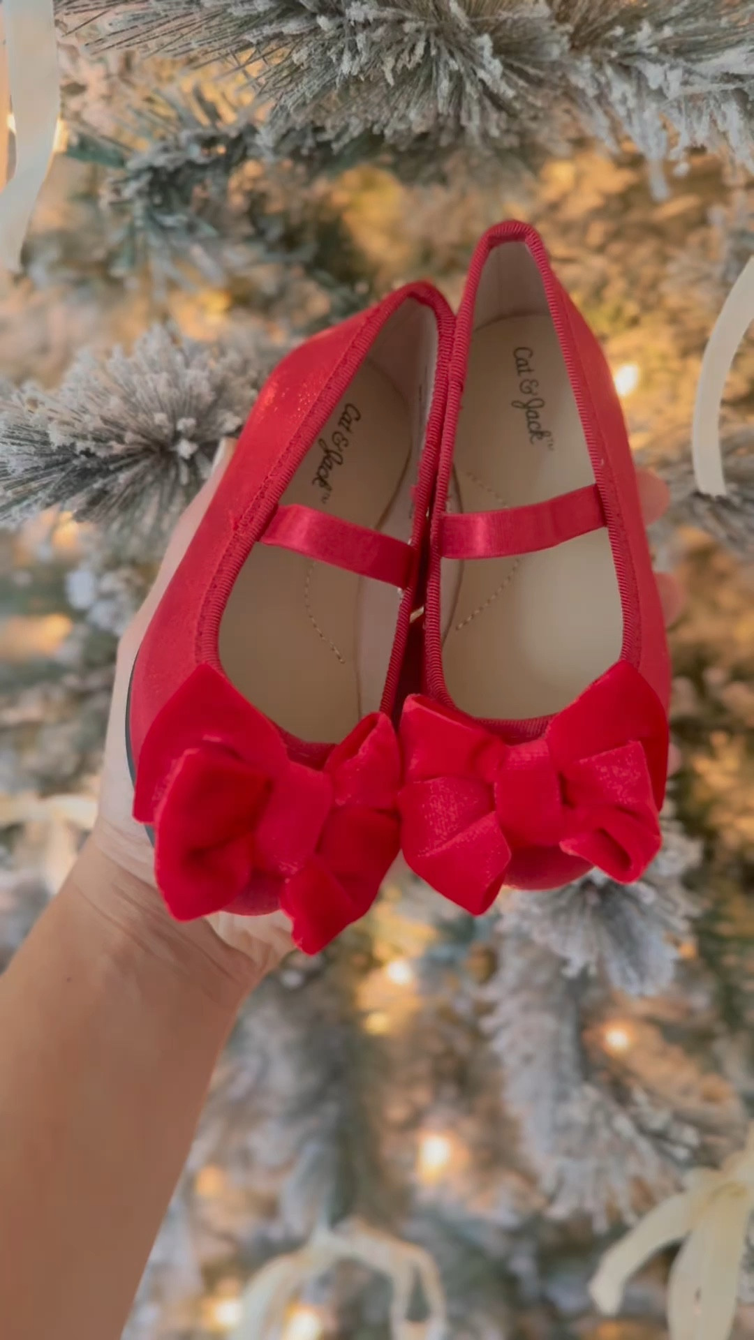 Family photos, Christmas photos, holiday photos, Christmas shoes, holiday shoes, toddler girl shoes, bow ballet flats, red ballet flats, toddler ballet flats, Target shoes, Cat and Jack shoes, H&M shoes 

#familyphotos #christmasphotos #holidayphotos #bowballetflats #toddlershoes #redballetflats 

#LTKKids #LTKHoliday #LTKFamily