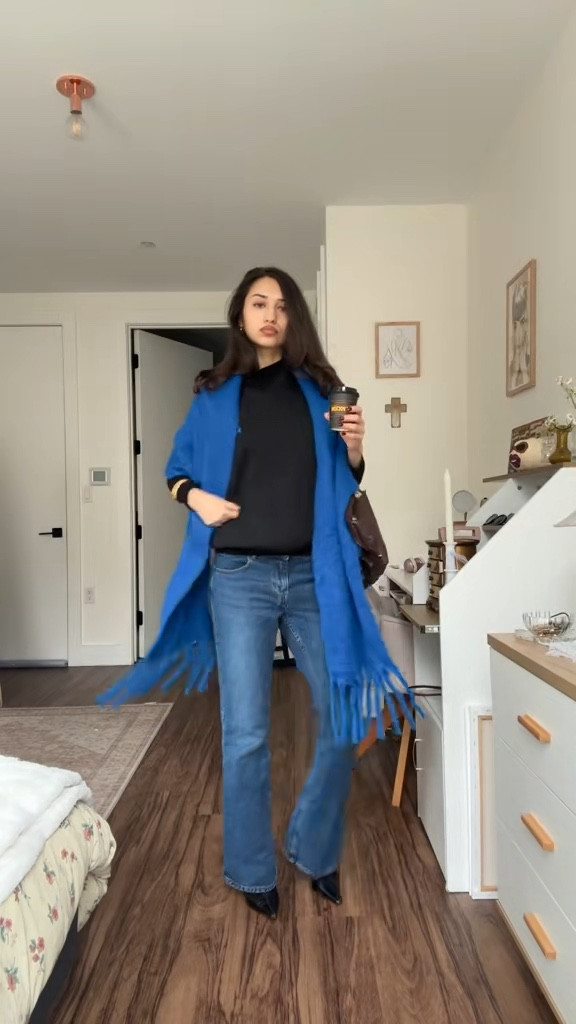 a chunky scarf for winter is indeed a staple #colorfulscarf #bigscarf #warmscarfs #blackheeledboots 

#LTKPetite #LTKootd #LTKgrwm