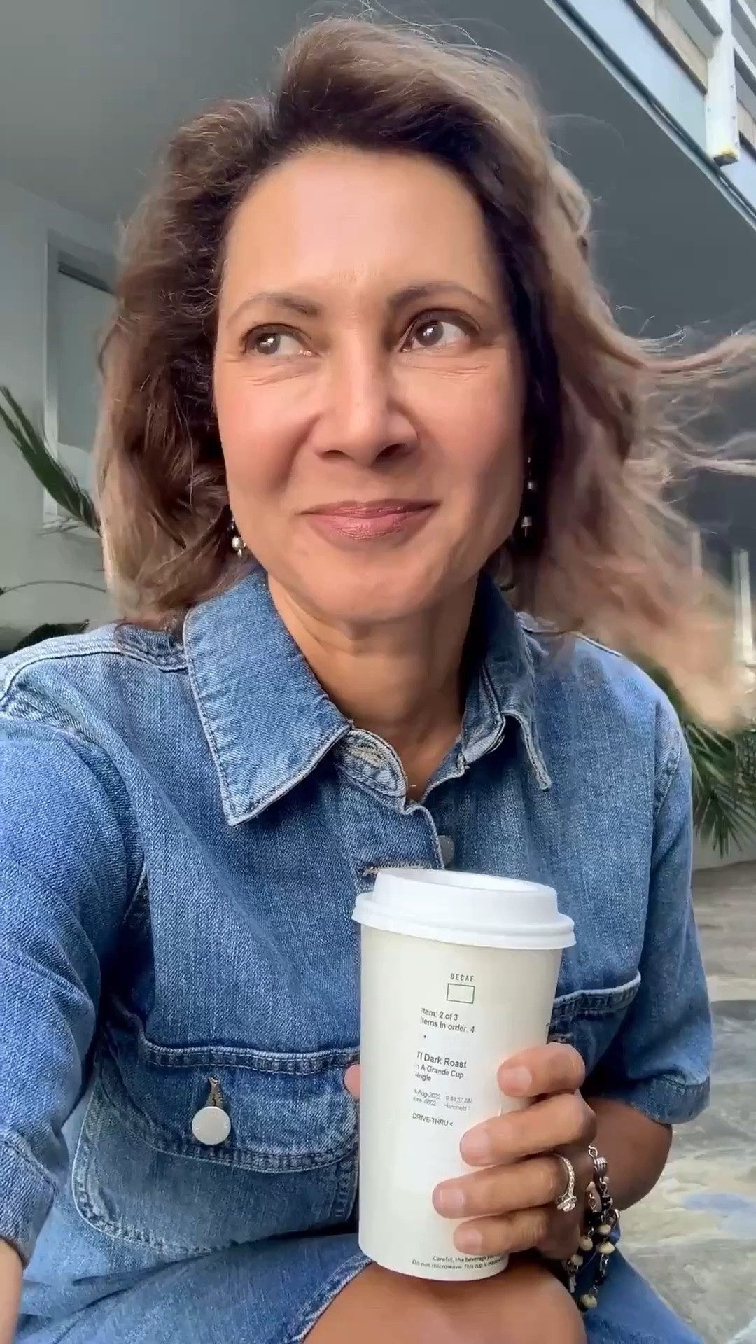 Restock alert on this grab and go denim dress. It’s perfect as a teacher outfit or for running errands and meeting friends for coffee.
I’m loving the button down design, utility pockets, and where this dress hits – just above the knee. This dress is an easy throw, go, or you can level up on the style quotient with accessories. My exact shoes are no longer available, so I’m linking some Amazon finds for you.
#LTKootd


#LTKOver40 #LTKWorkwear #LTKmomlife