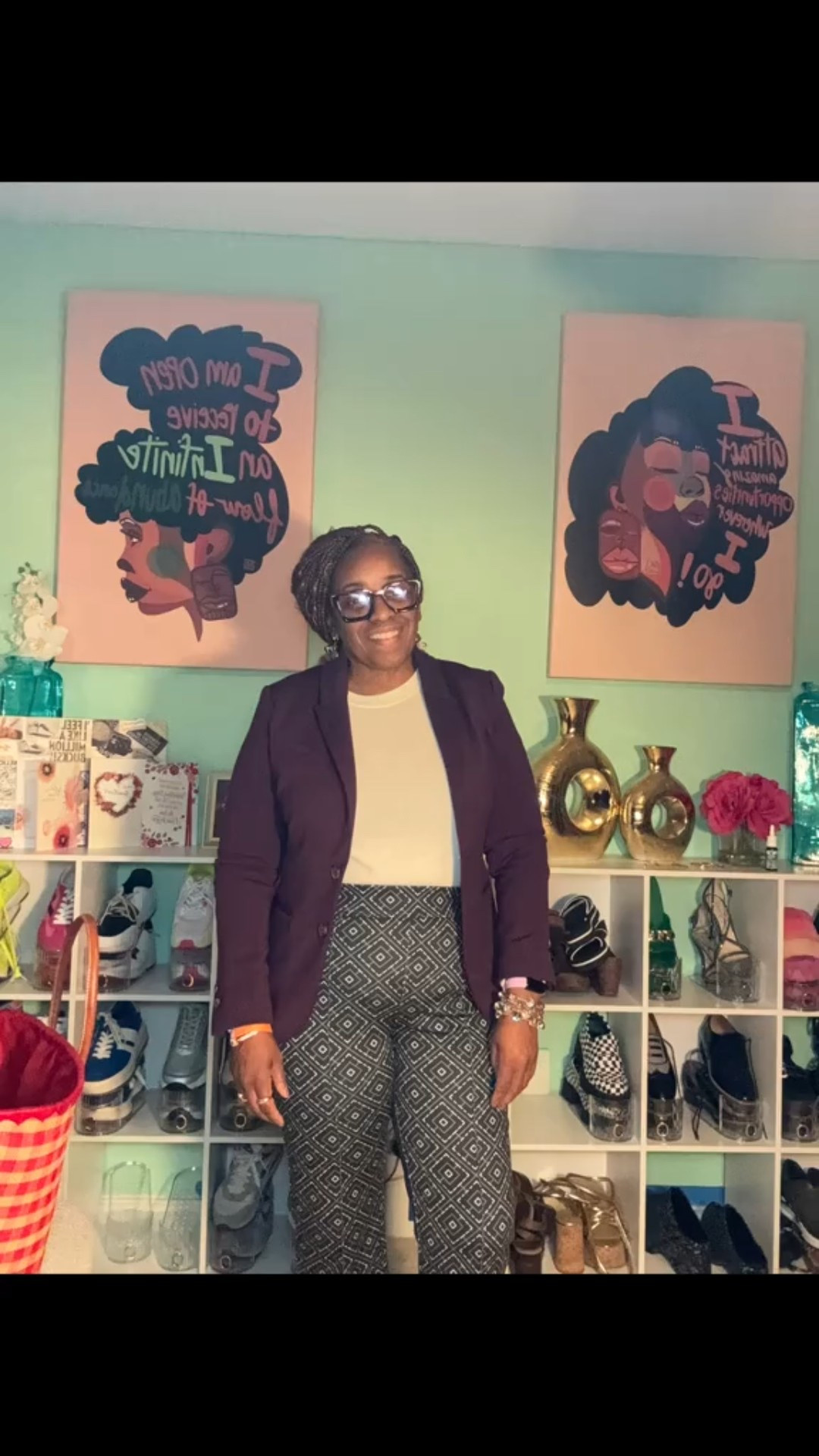 Friday’s OOTD and I apologize my purse and pants are out of stock, but I’ve added some really cute options! 

⬇ Shop the look here now: https://liketk.it/5njGd

#LTKPetite #LTKOver40 #LTKU


#LTKU #LTKPetite #LTKOver40