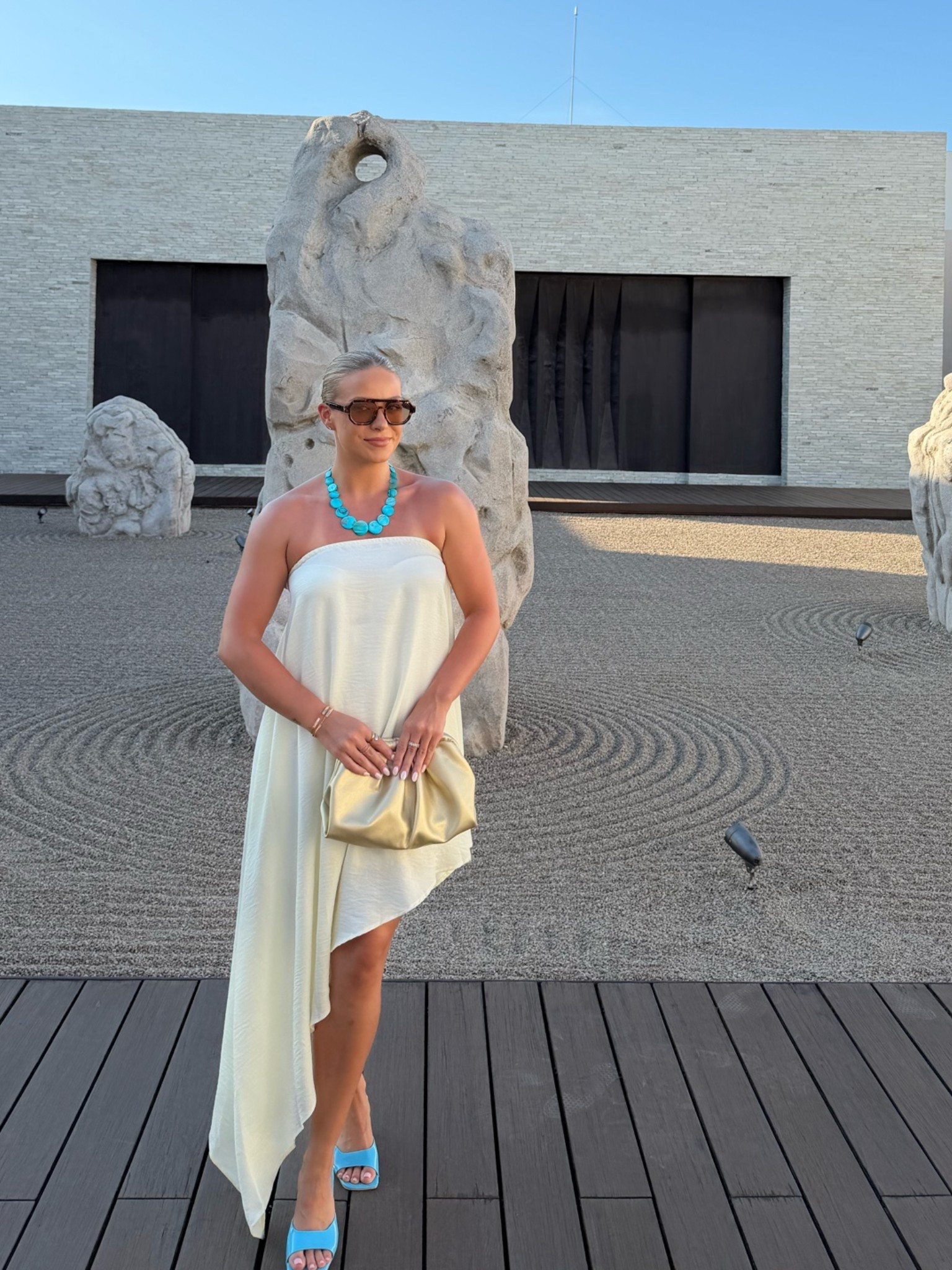 Sleek white vacation dress #vacation #vacationoutfit #mexico #vacationdress

#LTKootd #LTKPetite #LTKTravel