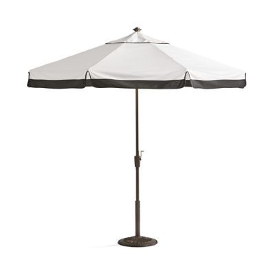 9 ft. Round Contrast Border Umbrella | Frontgate