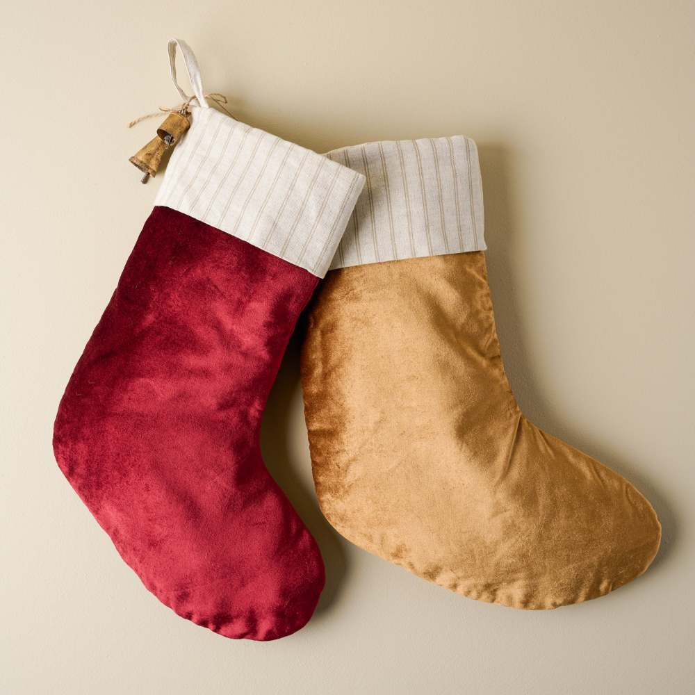 Velvet Stocking | Magnolia